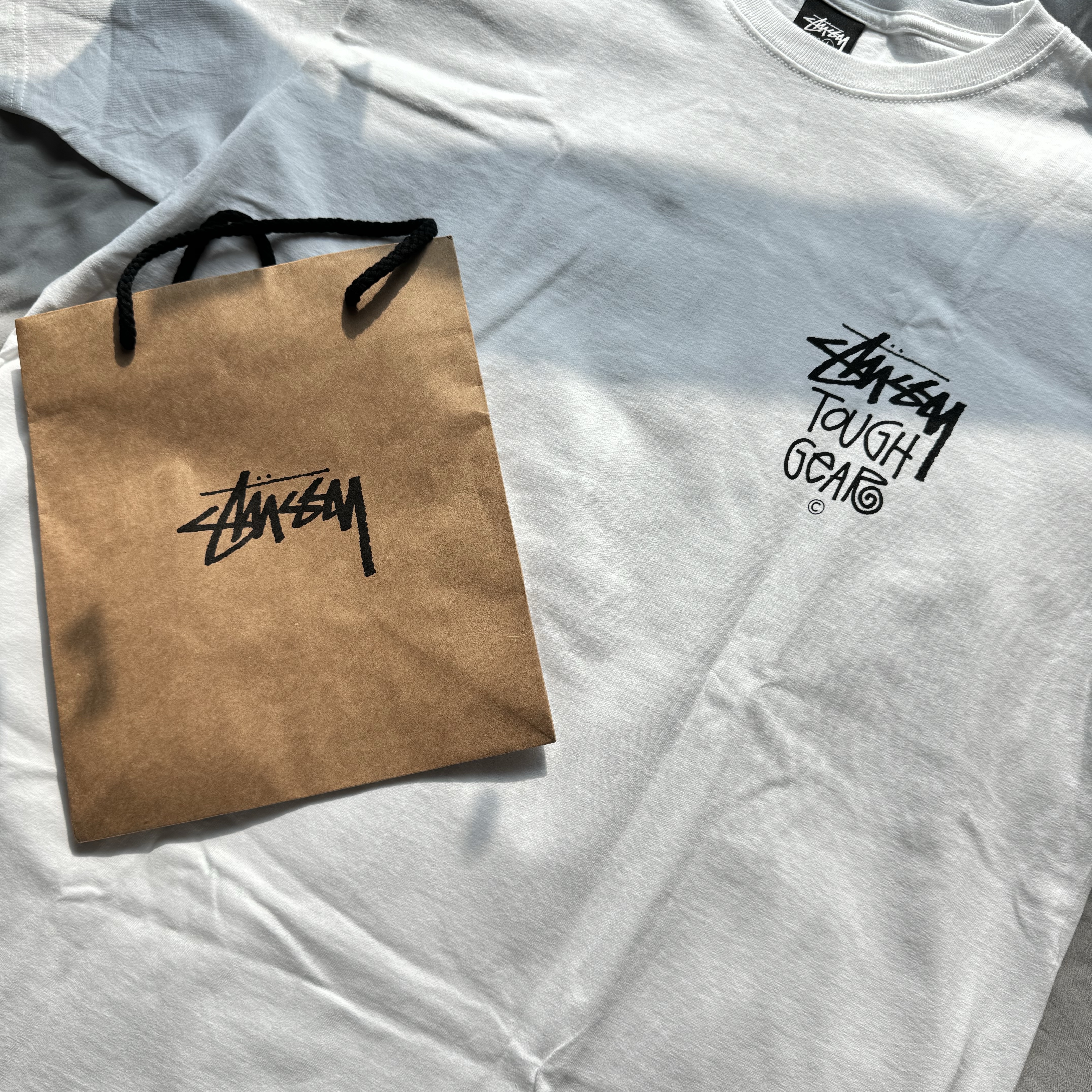 Stussy Tough Gear T-Shirt White 착용 스타일 - 1