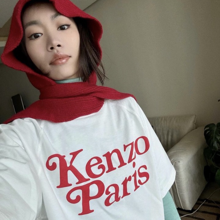 Kenzo x Verdy Oversize T-Shirt Off White 착용 스타일 - 2