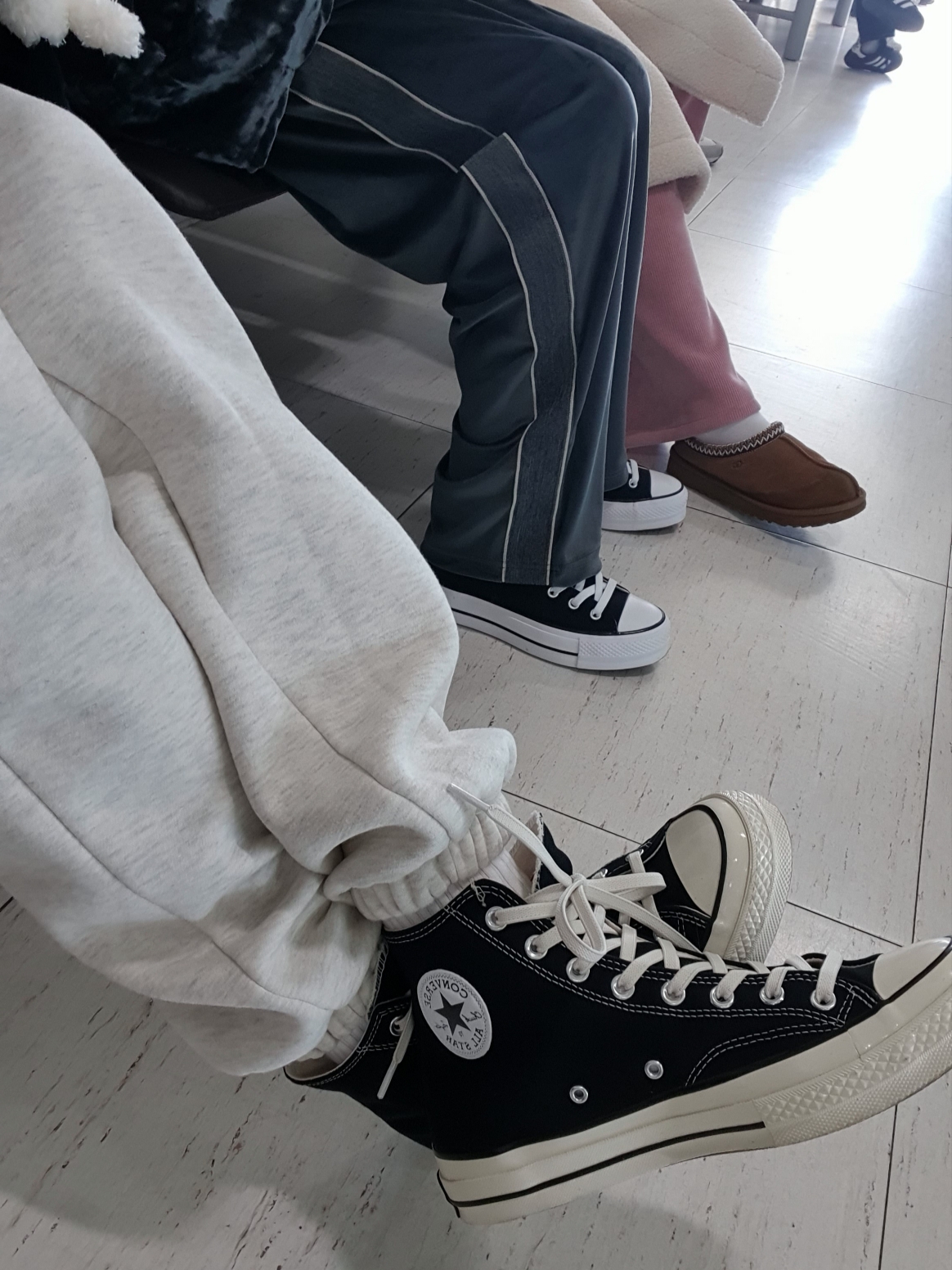 Converse Chuck 70 Hi Black, (W) Converse Chuck Taylor All Star Lift Platform High Black 착용 스타일 - 2