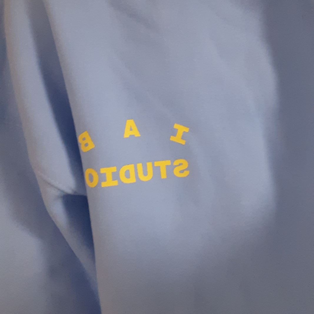 IAB Studio Hoodie Sky Blue Lemon 착용 스타일 - 2