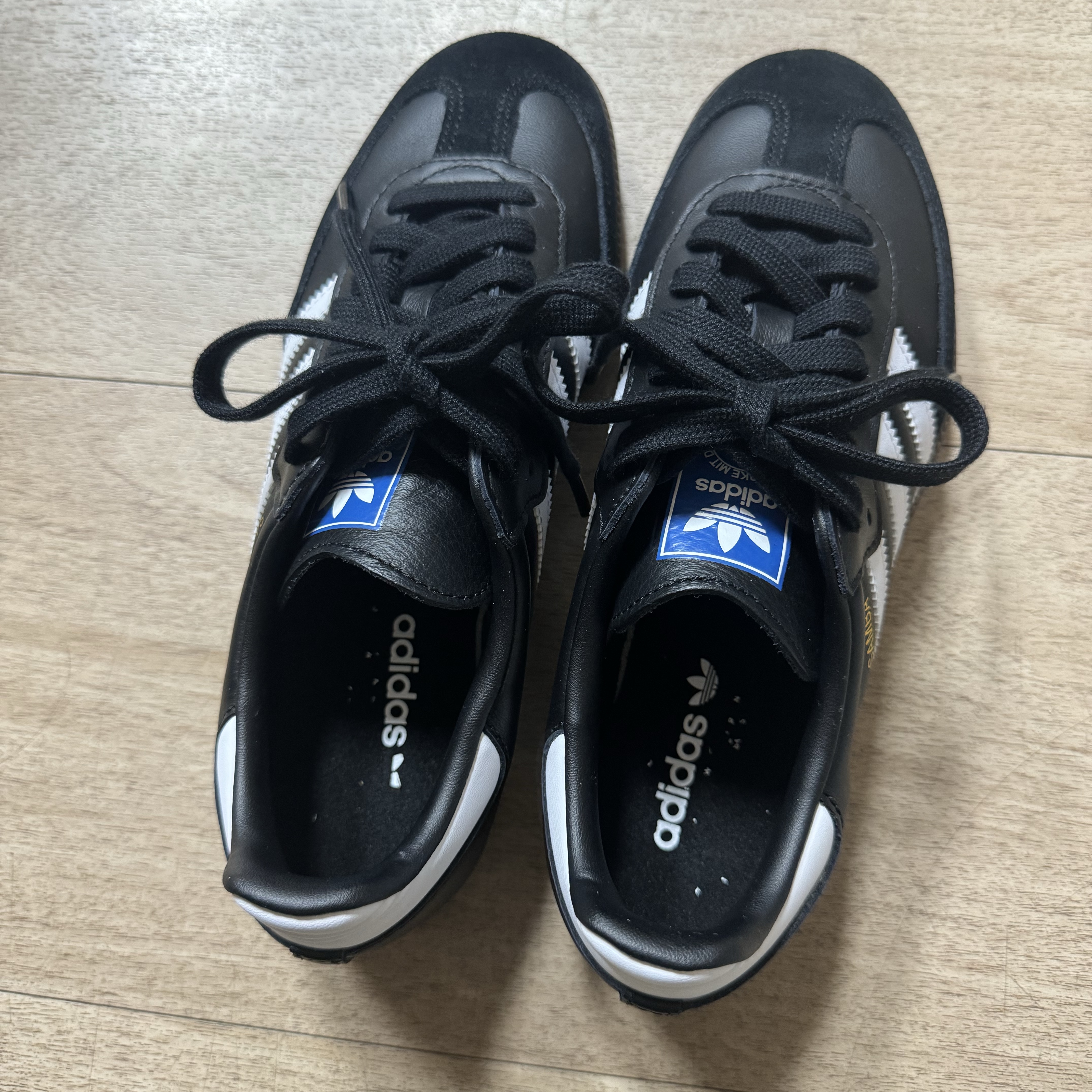Adidas Samba OG Black White Gum 착용 스타일 - 3