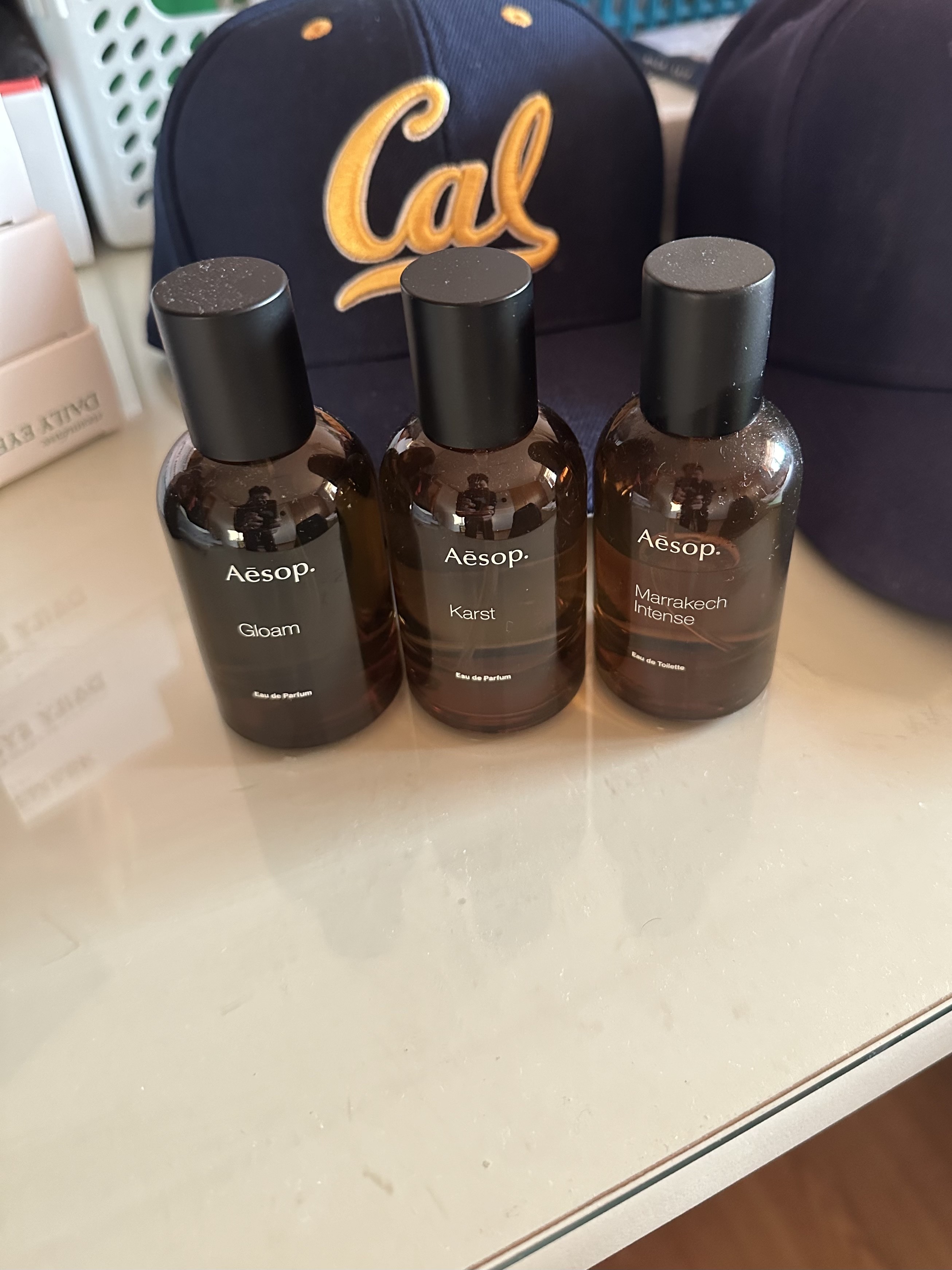 Aesop Karst Eau De Parfum 50ml, Aesop Gloam Eau De Parfum 50ml 착용 스타일