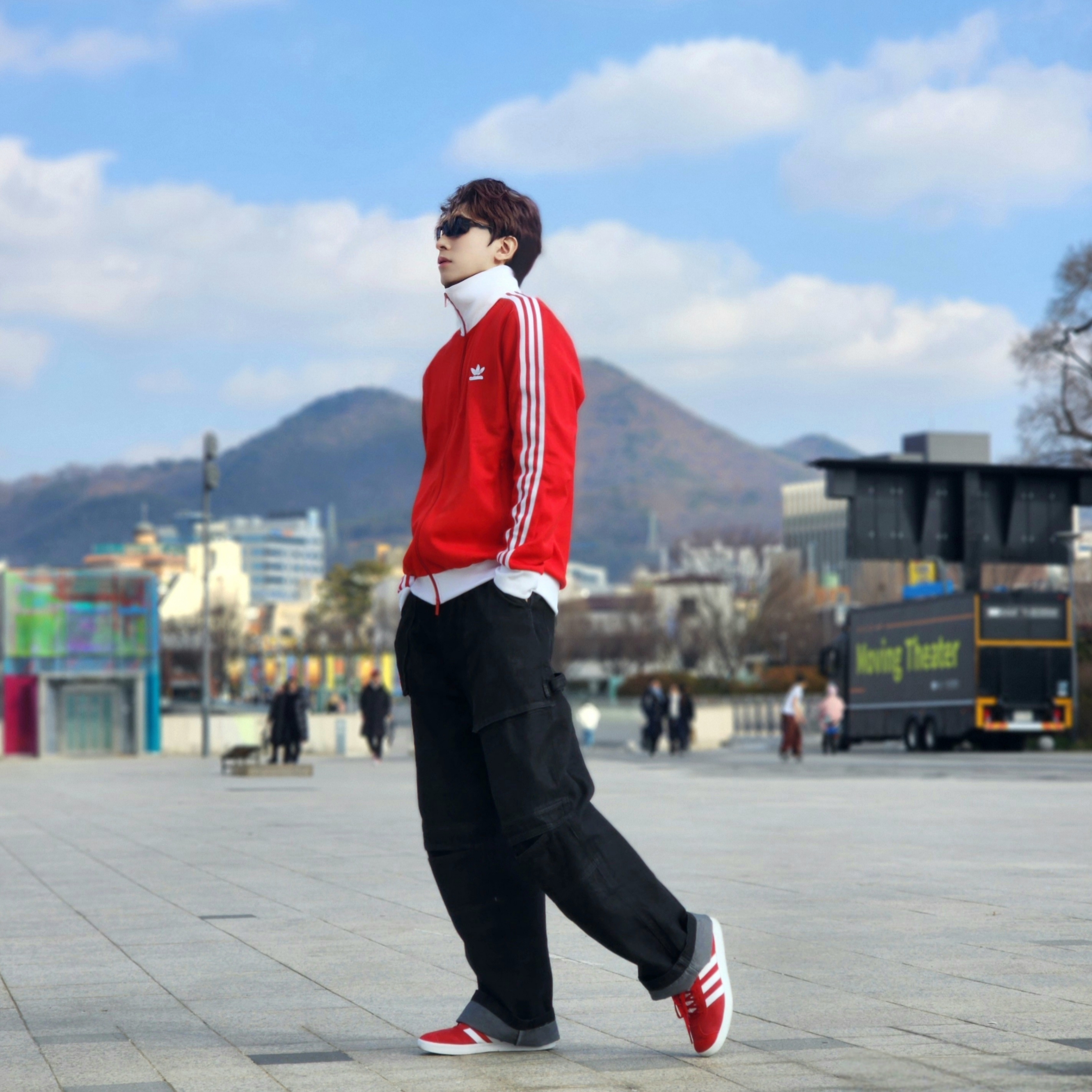 Adidas Gazelle Power Red, Adidas Adicolor Classic Beckenbauer Track Top Better Scarlet White - KR Sizing 착용 스타일 - 4