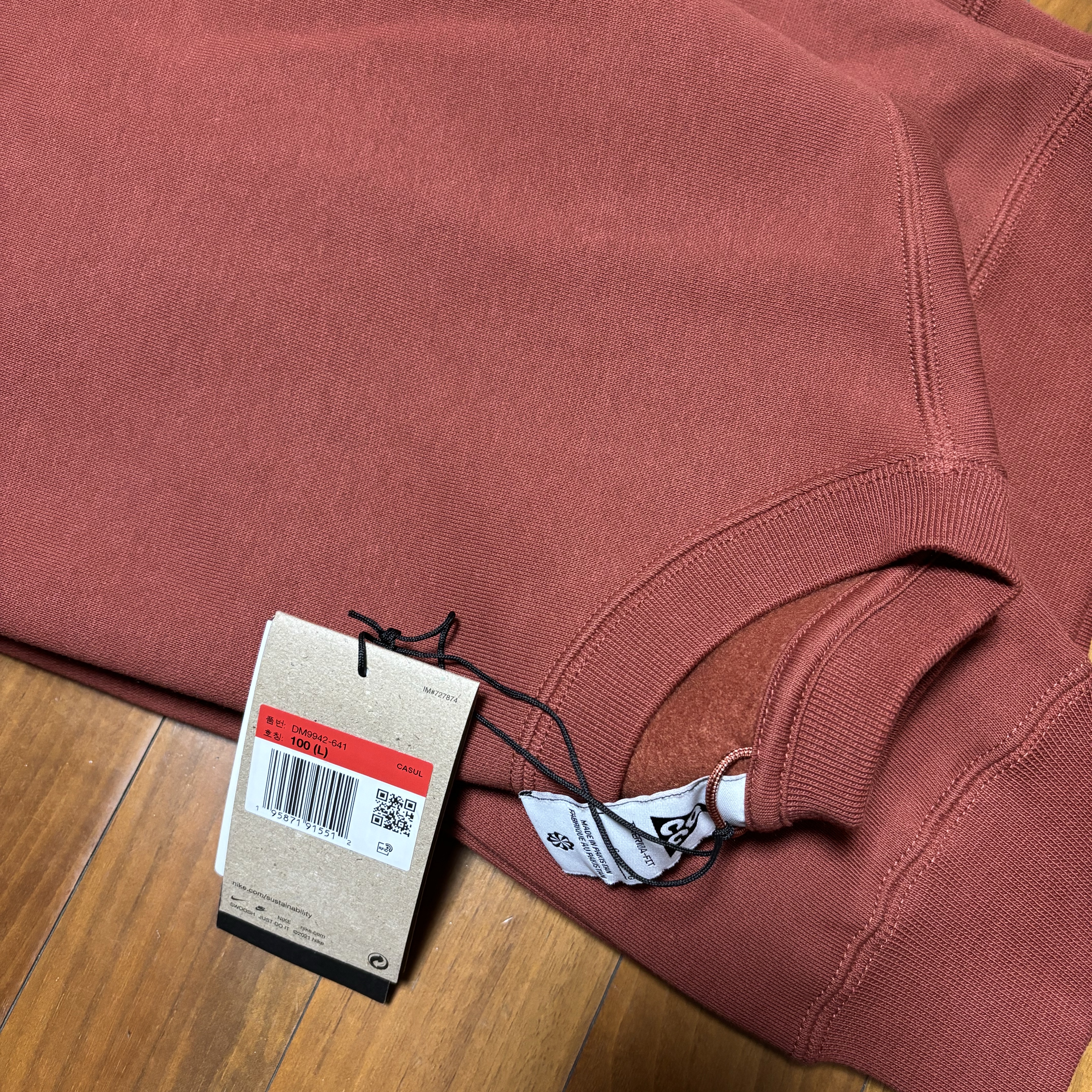 Nike ACG Therma-Fit Crew Fleece Sweatshirt Mars Stone - Asia 착용 스타일