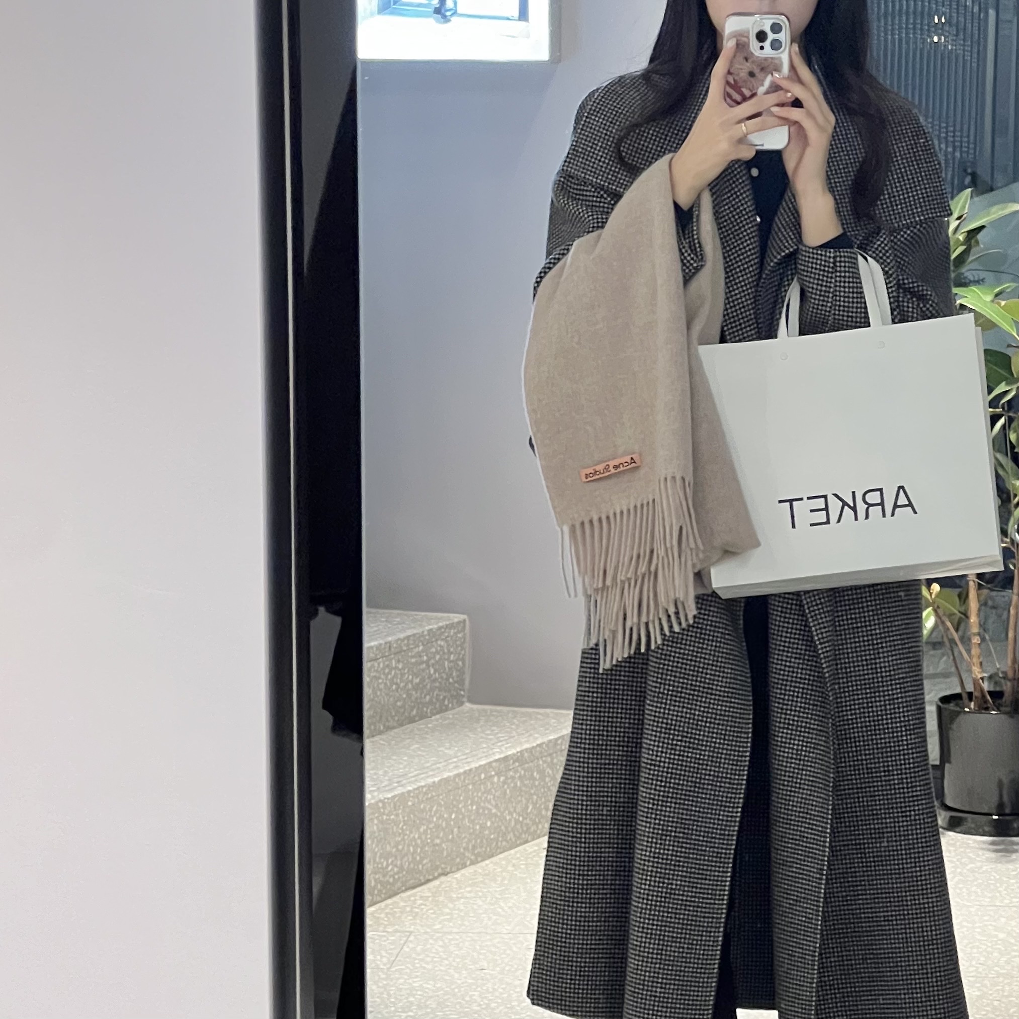Acne Studios Canada Narrow New Wool Muffler Oatmeal Melange 착용 스타일