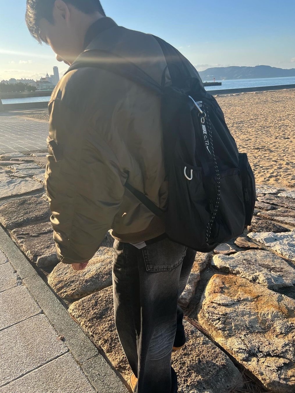 RAWROW String Wind Backpack 020 Green 착용 스타일 - 2