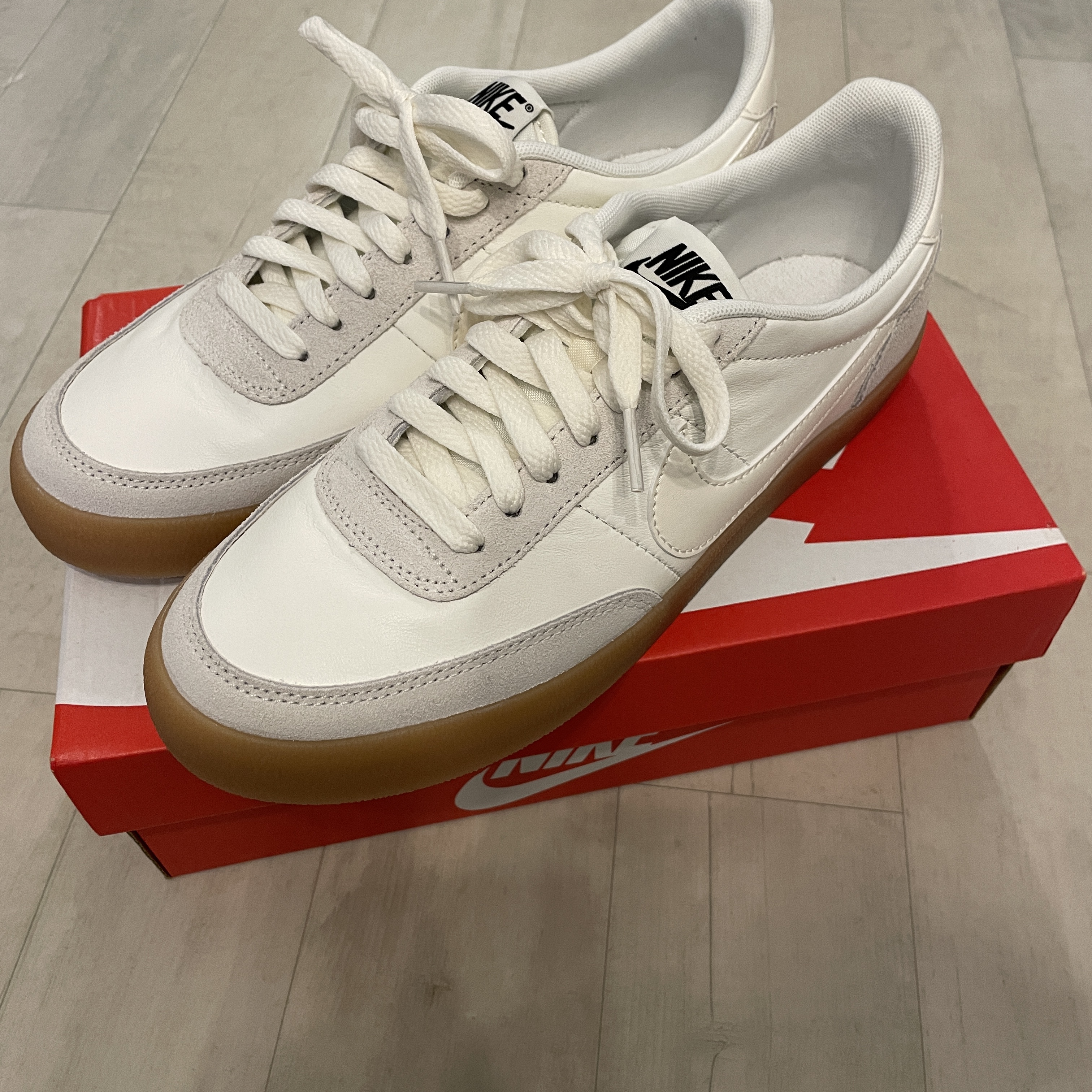 Nike Killshot 2 Leather Sail Gum 착용 스타일