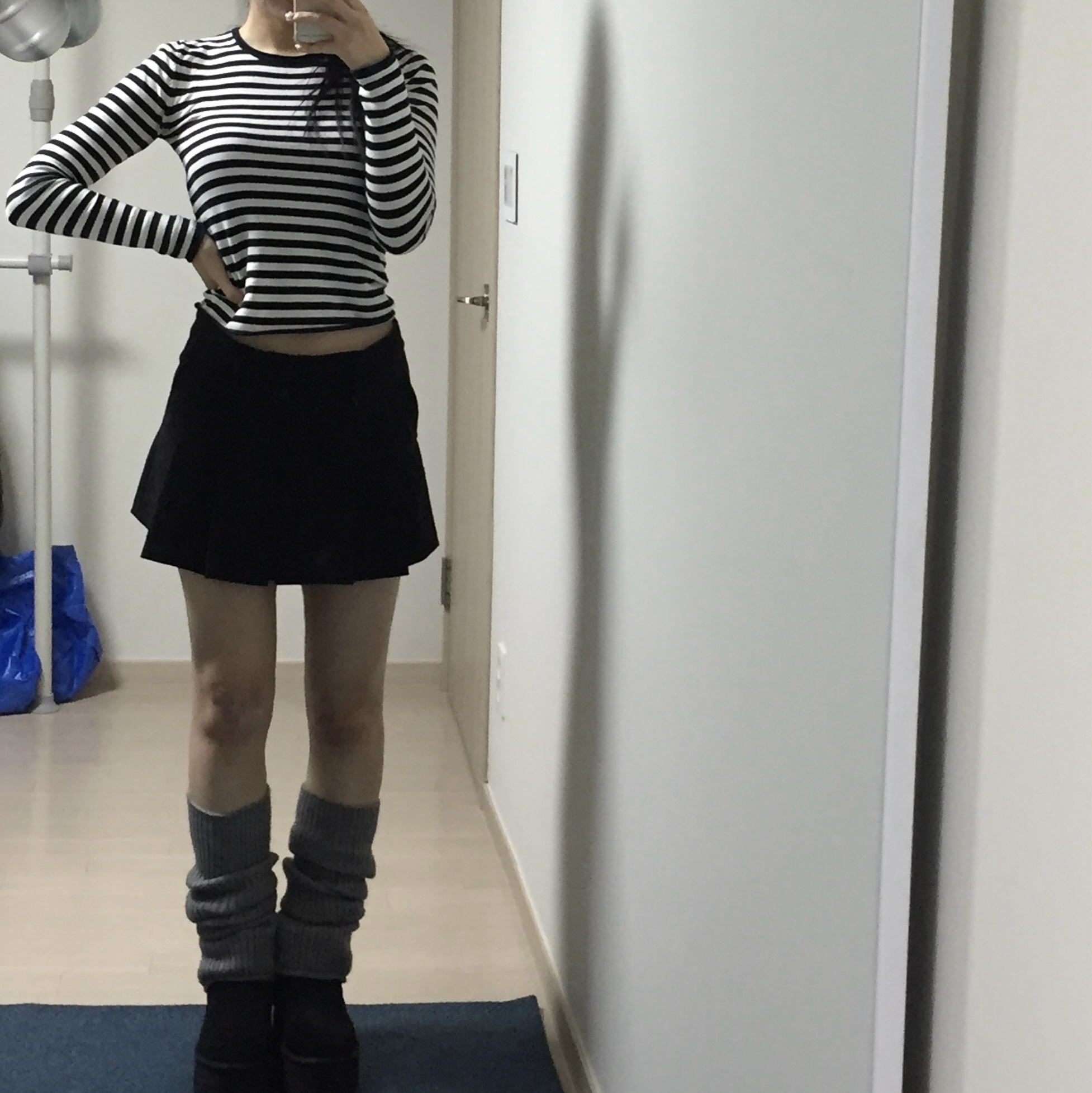 (W) UGG Classic Mini Platform Boots Black 착용 스타일