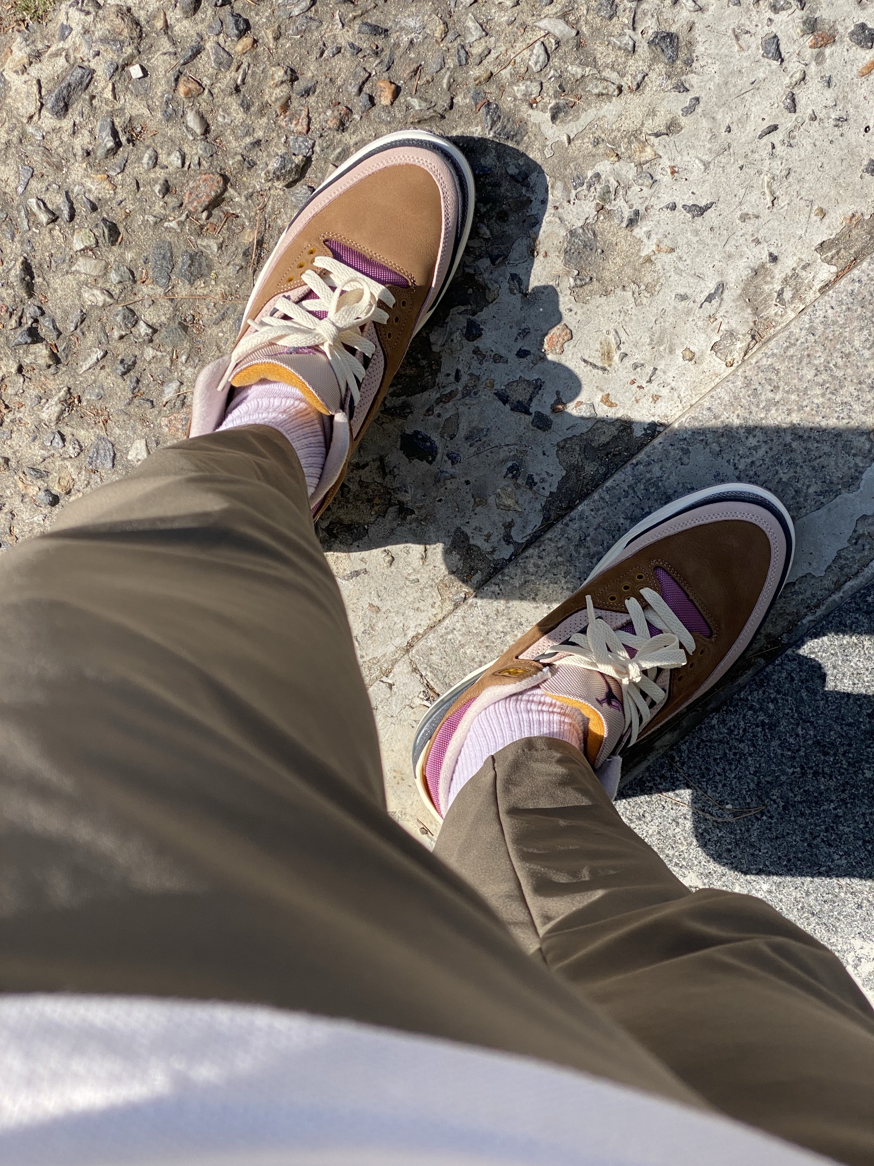 Jordan 3 Retro SE Archeo Brown 착용 스타일