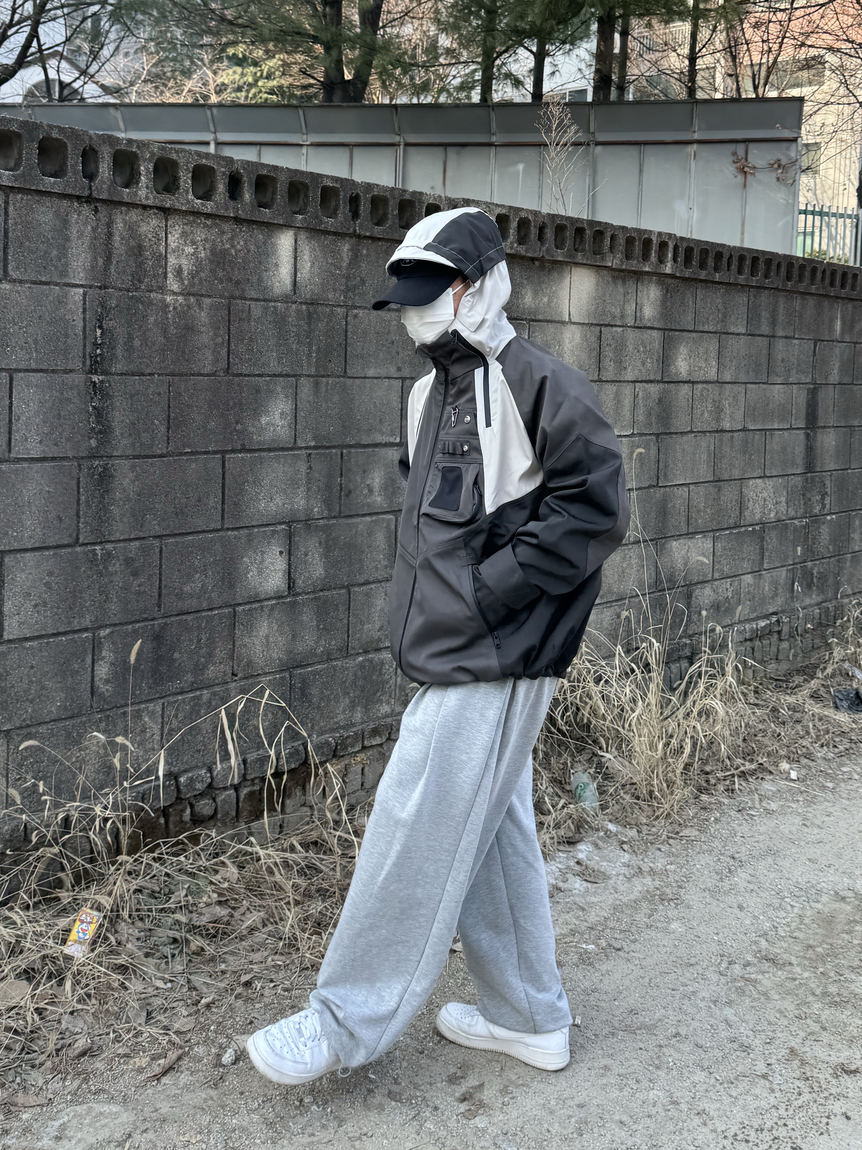 Undermycar Kame Multi Zip Turtle Shell Parka Driftwood - 22FW, Nike Air Force 1 '07 Low White 착용 스타일 - 4