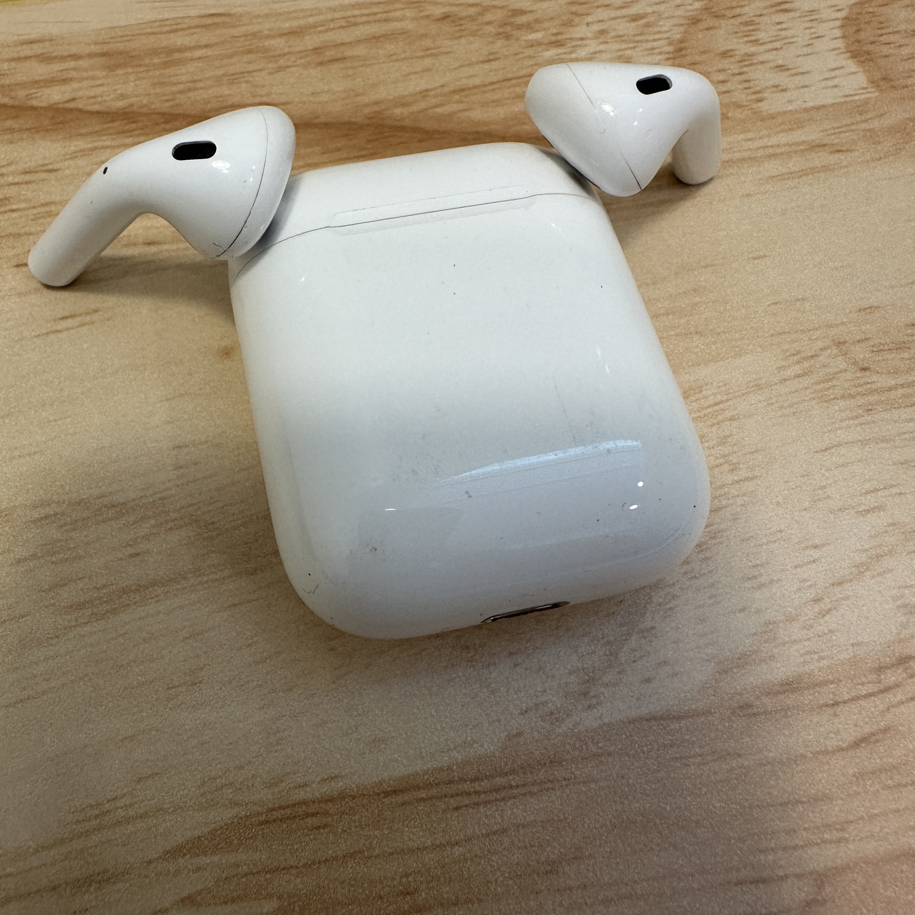 Apple AirPods 2nd Gen (Korean Ver.) 착용 스타일