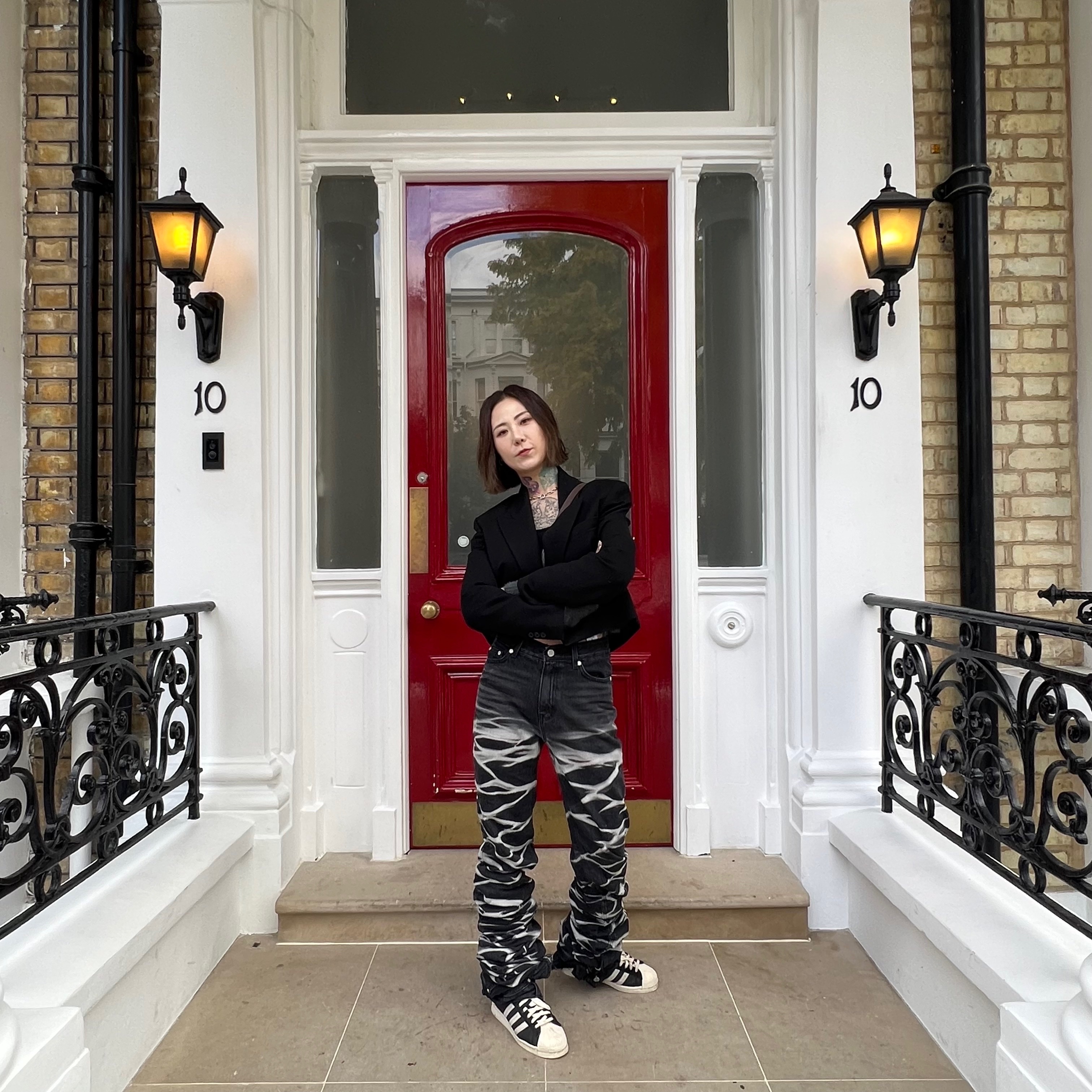Surgery Yoonseul Long Length Double Jeans Black, Adidas Superstar 82 Black White 착용 스타일 - 1
