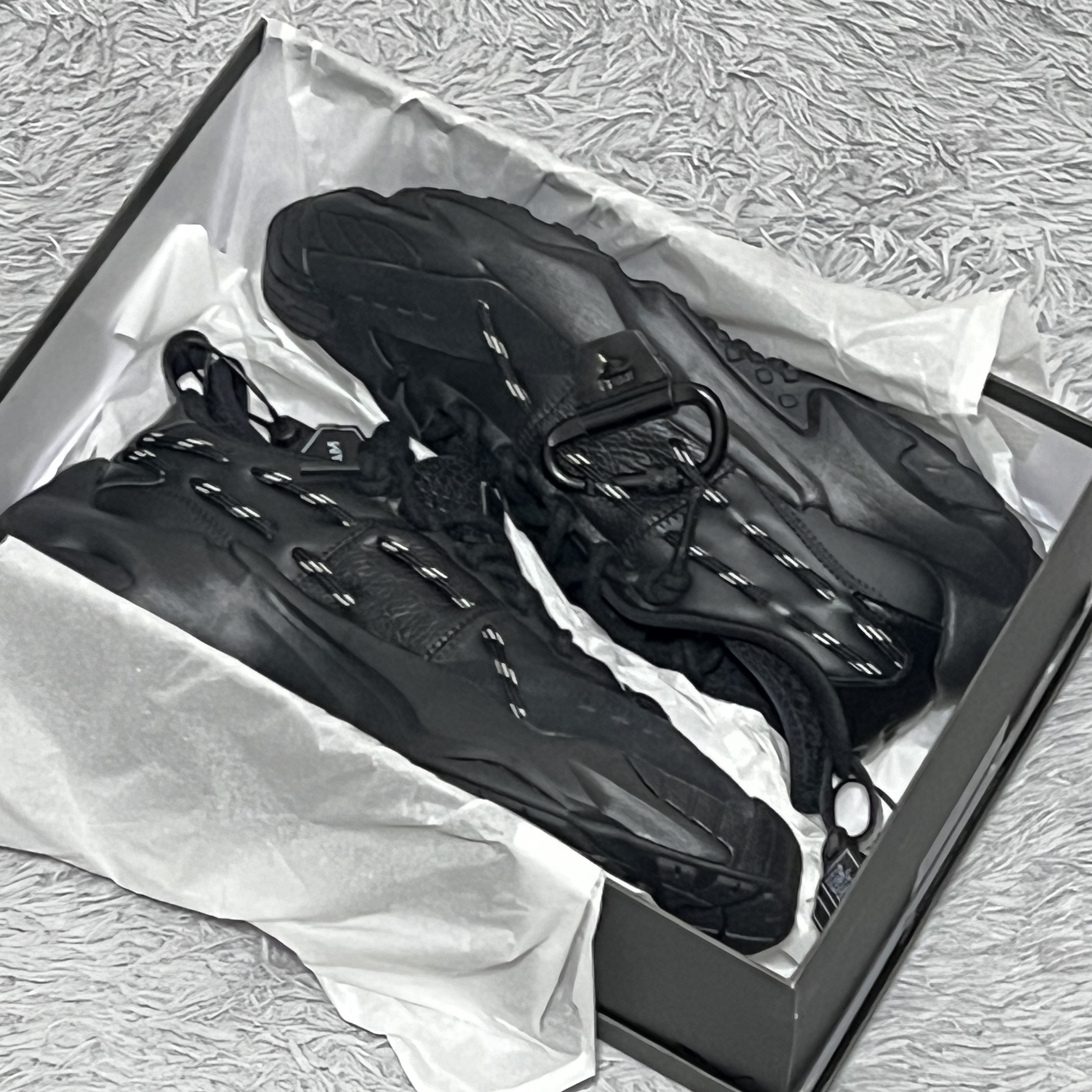 Puma x Juun.J Plexus Black 착용 스타일 - 2