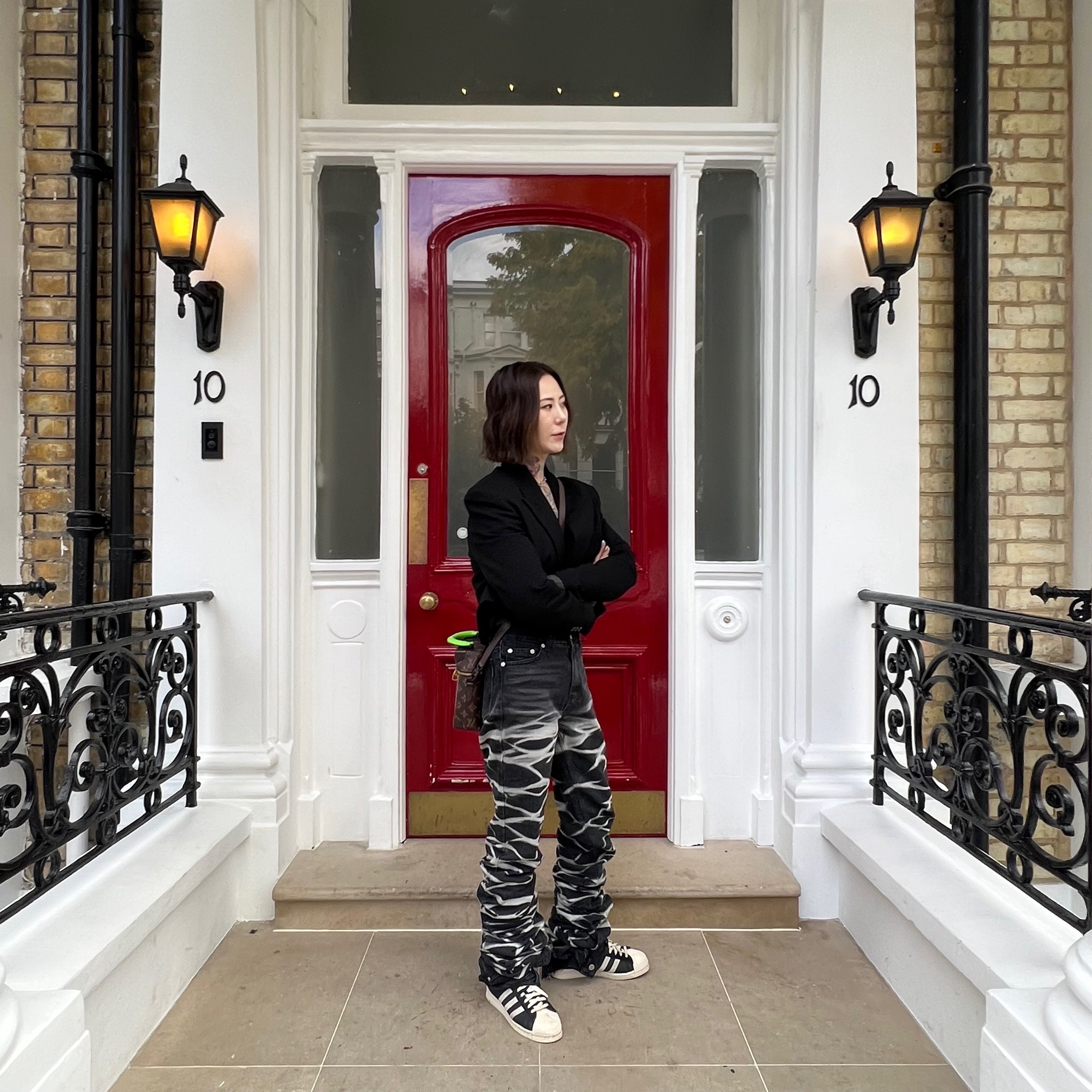 Surgery Yoonseul Long Length Double Jeans Black, Adidas Superstar 82 Black White 착용 스타일 - 2