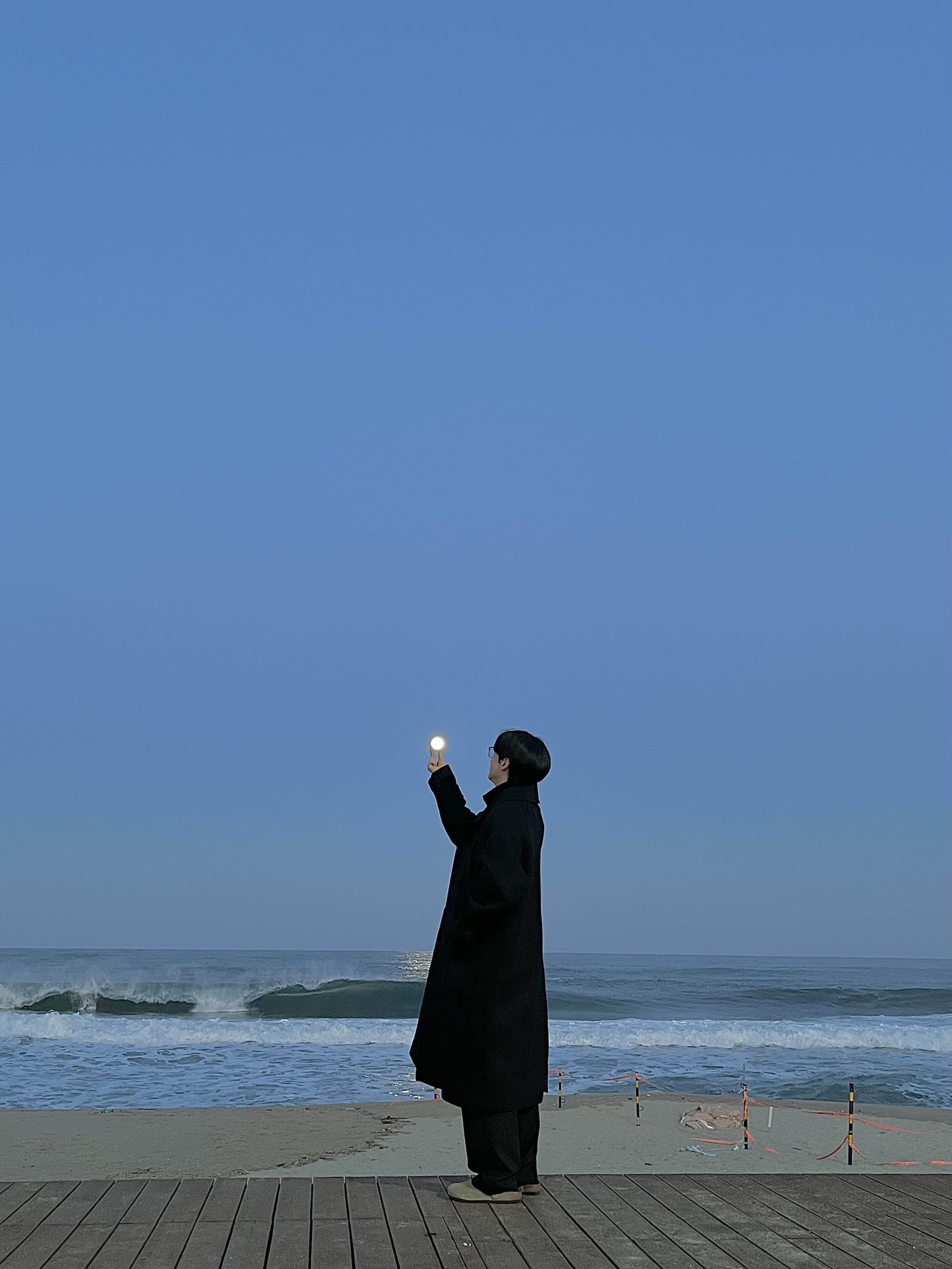 Undermycar Legion.02 Balmacaan Oversized Wool Coat Black, Birkenstock Boston Soft Footbed Taupe - Regular 착용 스타일