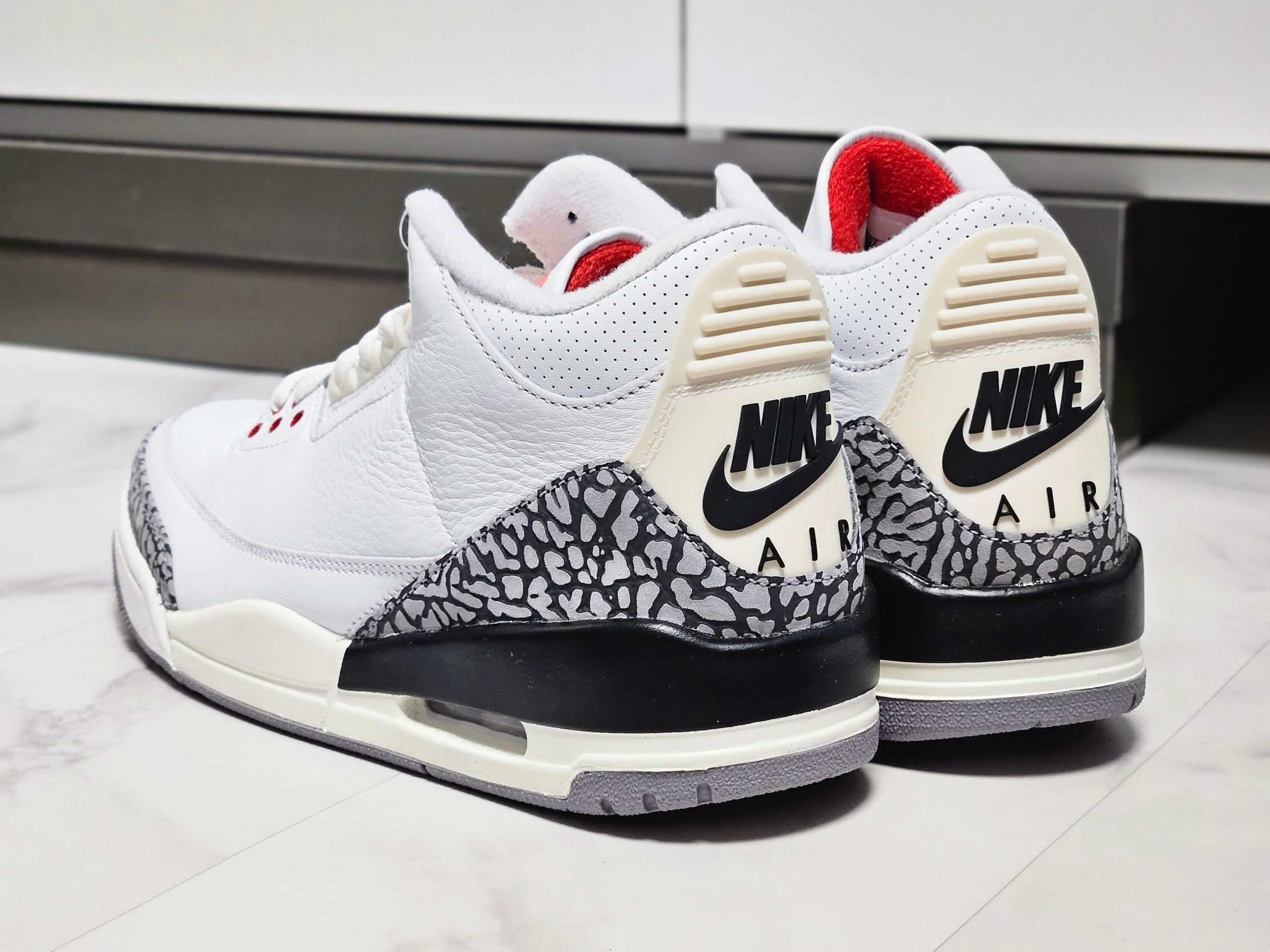 Jordan 3 Retro White Cement Reimagined 착용 스타일 - 6