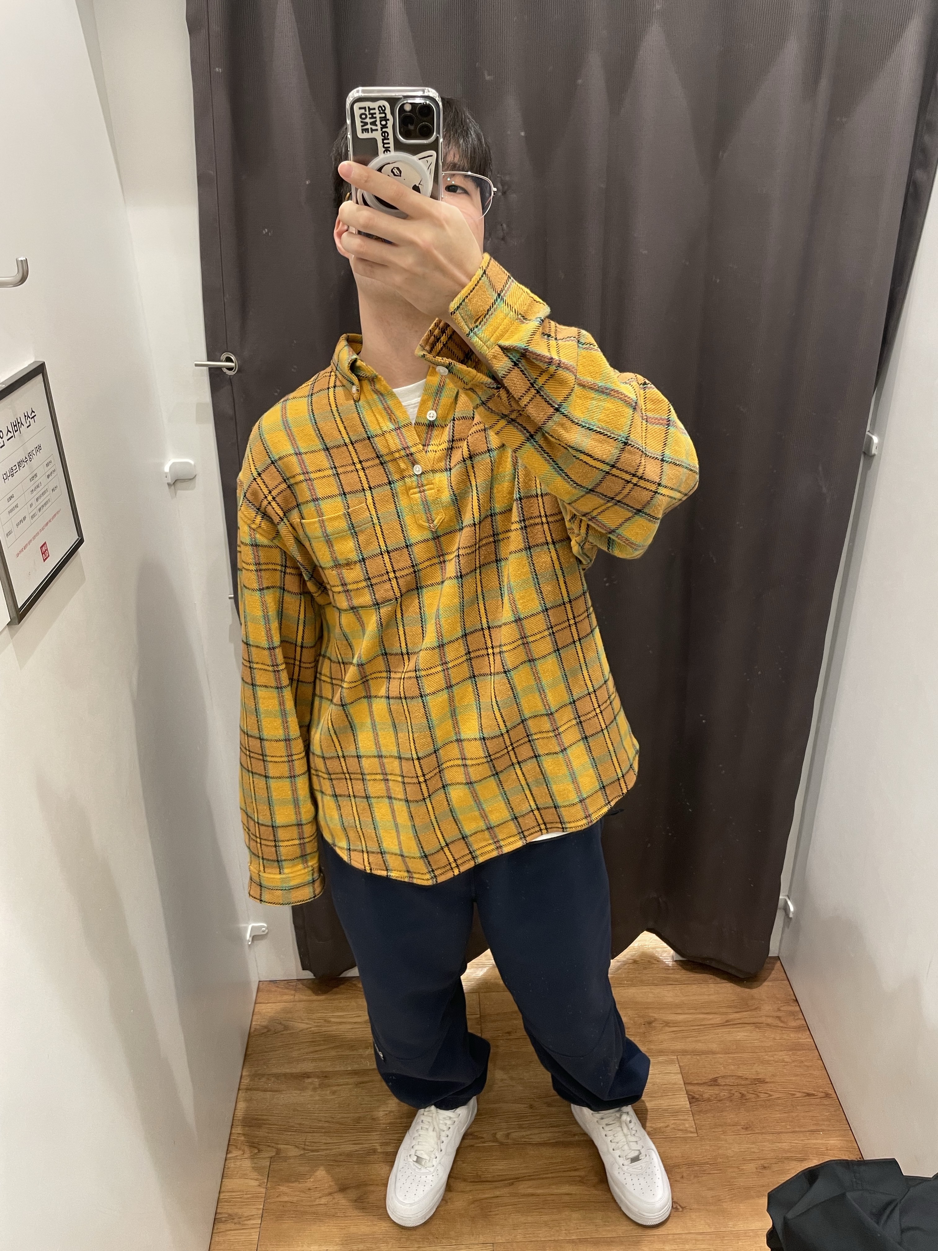 Supreme Pullover Plaid Flannel Shirt Gold - 23SS, Nike x Supreme Air Force 1 Low White 착용 스타일 - 1