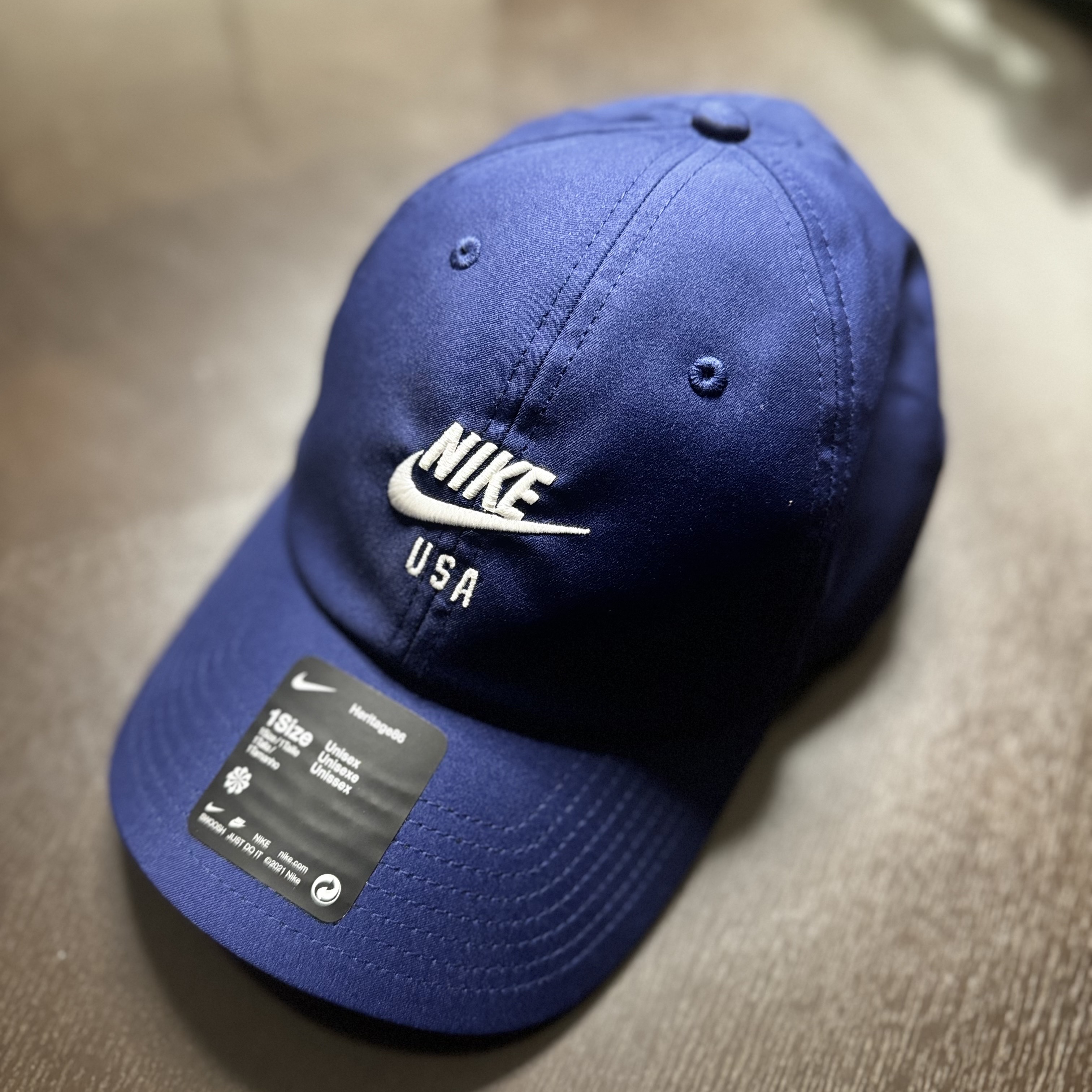 Nike USA Heritage 86 Dri-Fit Cap Loyal Blue 착용 스타일