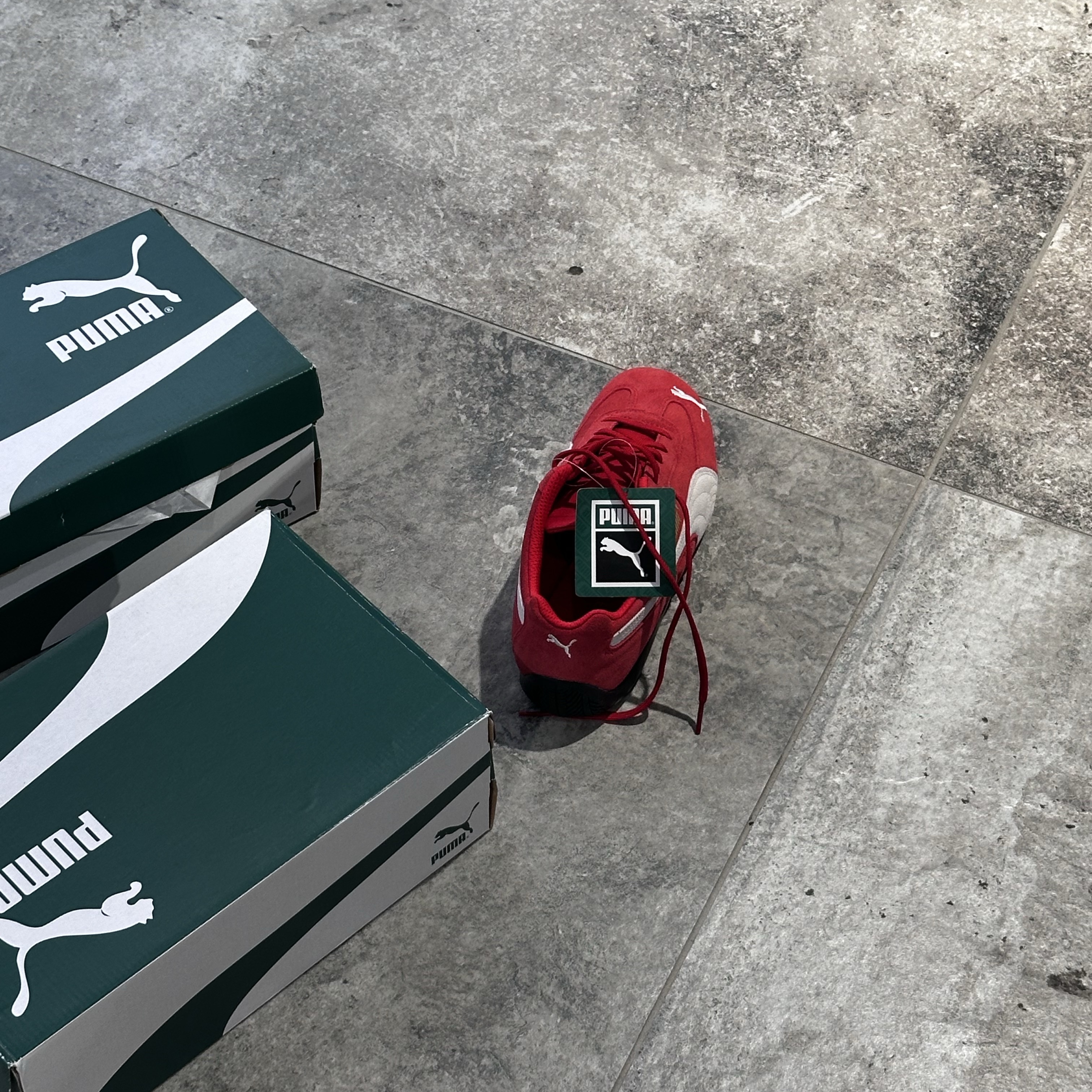 Puma Speedcat LS Black White, (W) Puma Speedcat LS High Risk Red White 착용 스타일 - 6