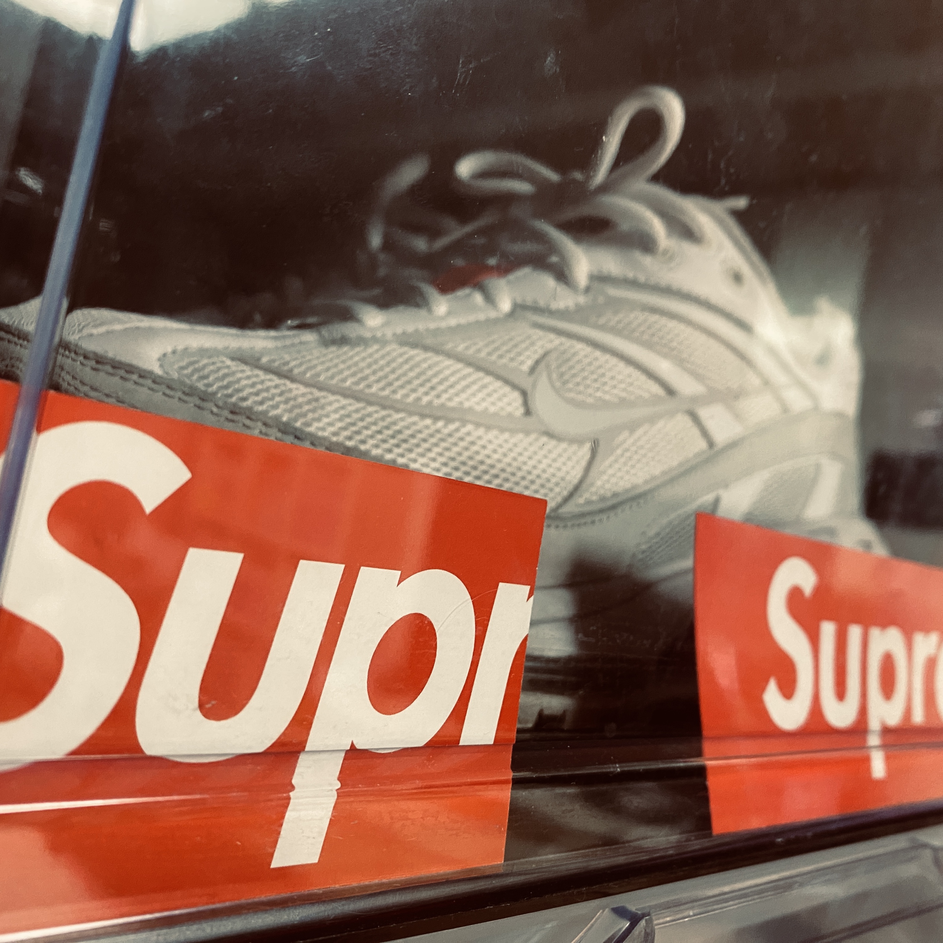 Nike x Supreme Shox Ride 2 SP White 착용 스타일