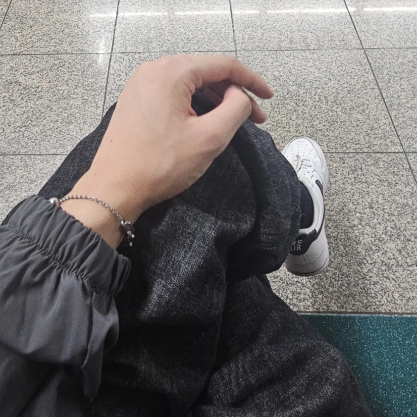 Nike Air Force 1 '07 LV8 40th Anniversary Join Forces White Black 착용 스타일