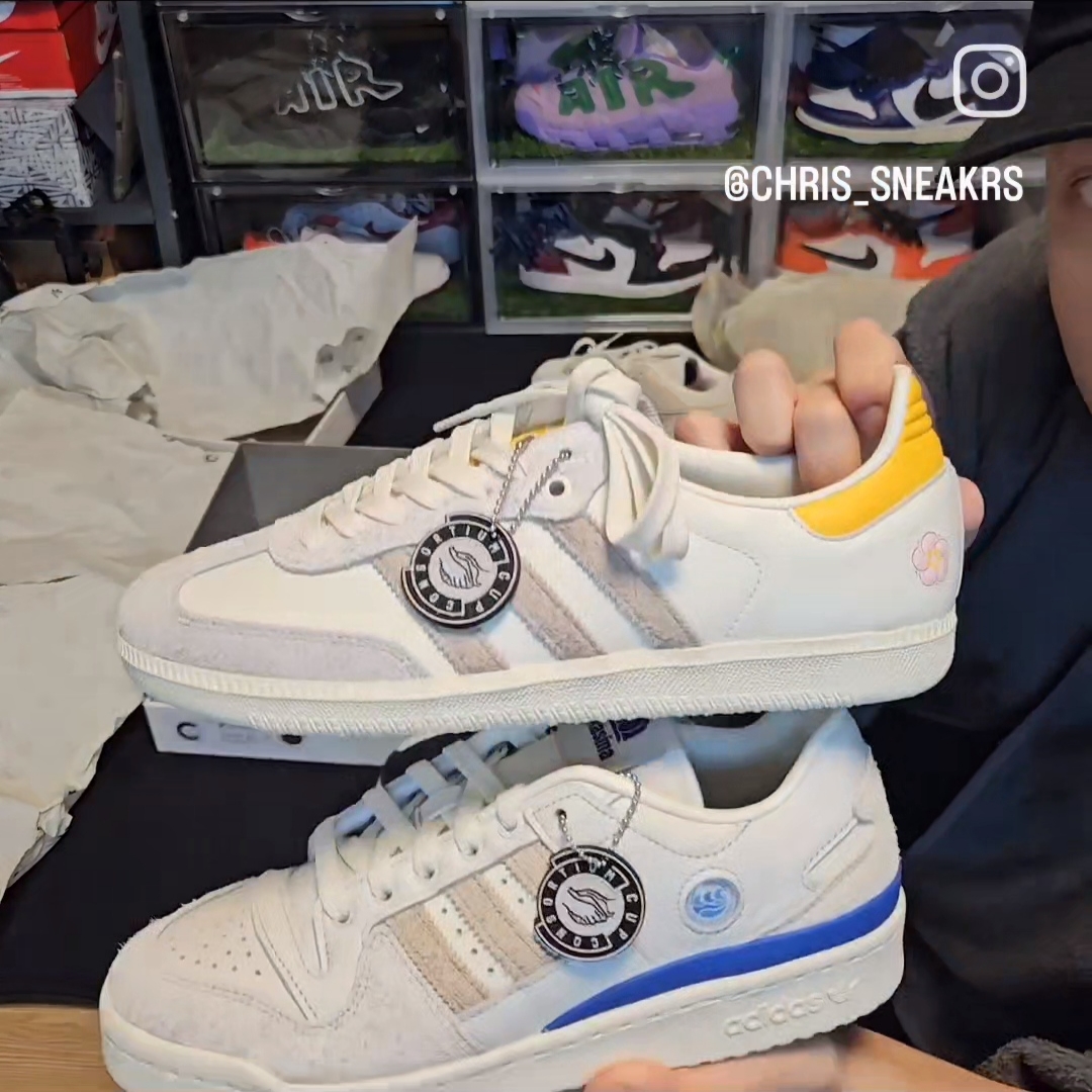 Adidas x Kasina Samba Consortium Cup Off White Trace Khaki, Adidas x Kasina Forum 84 Low Consortium Cup Off White 착용 스타일 - 1