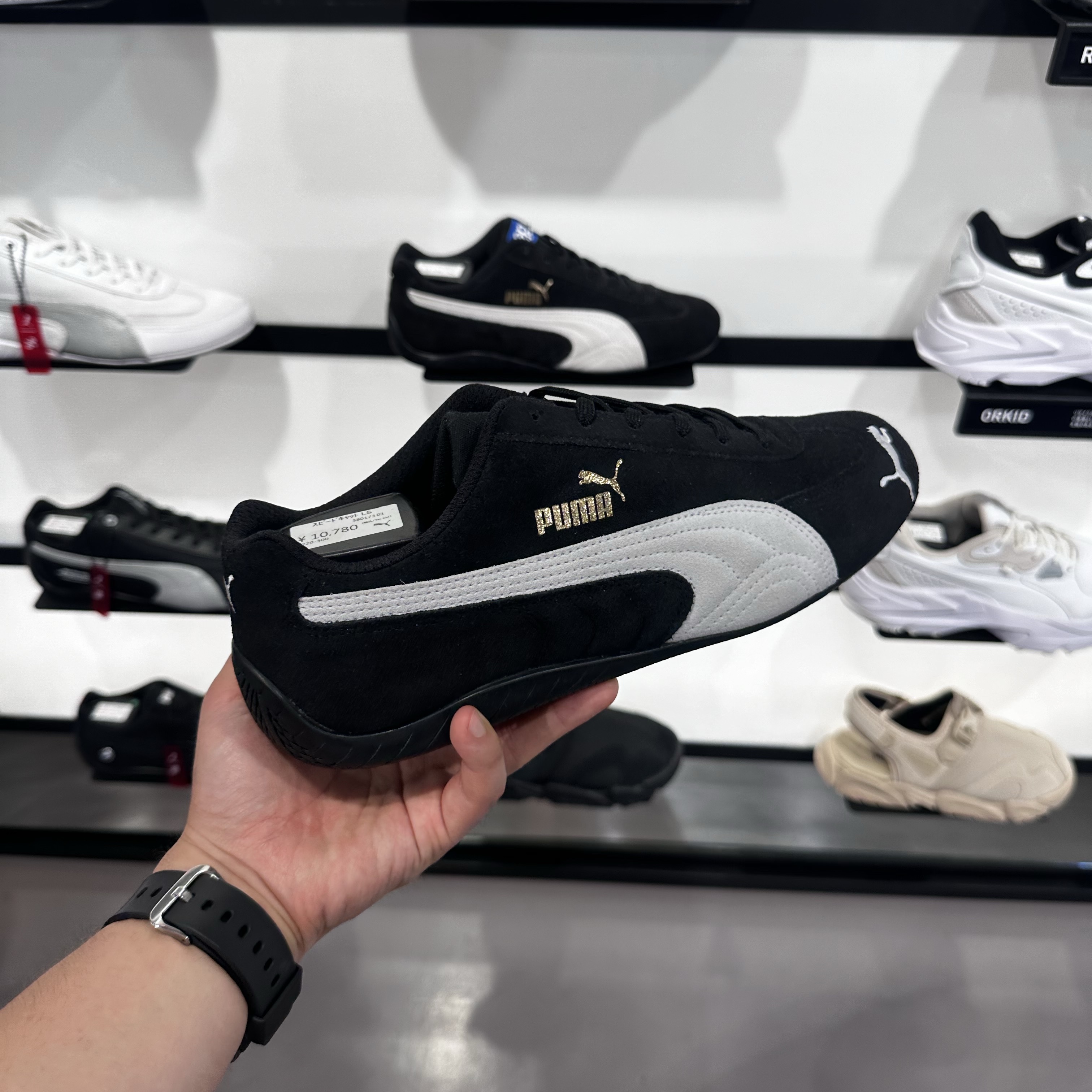 Puma Speedcat LS Black White, (W) Puma Speedcat LS High Risk Red White 착용 스타일 - 3