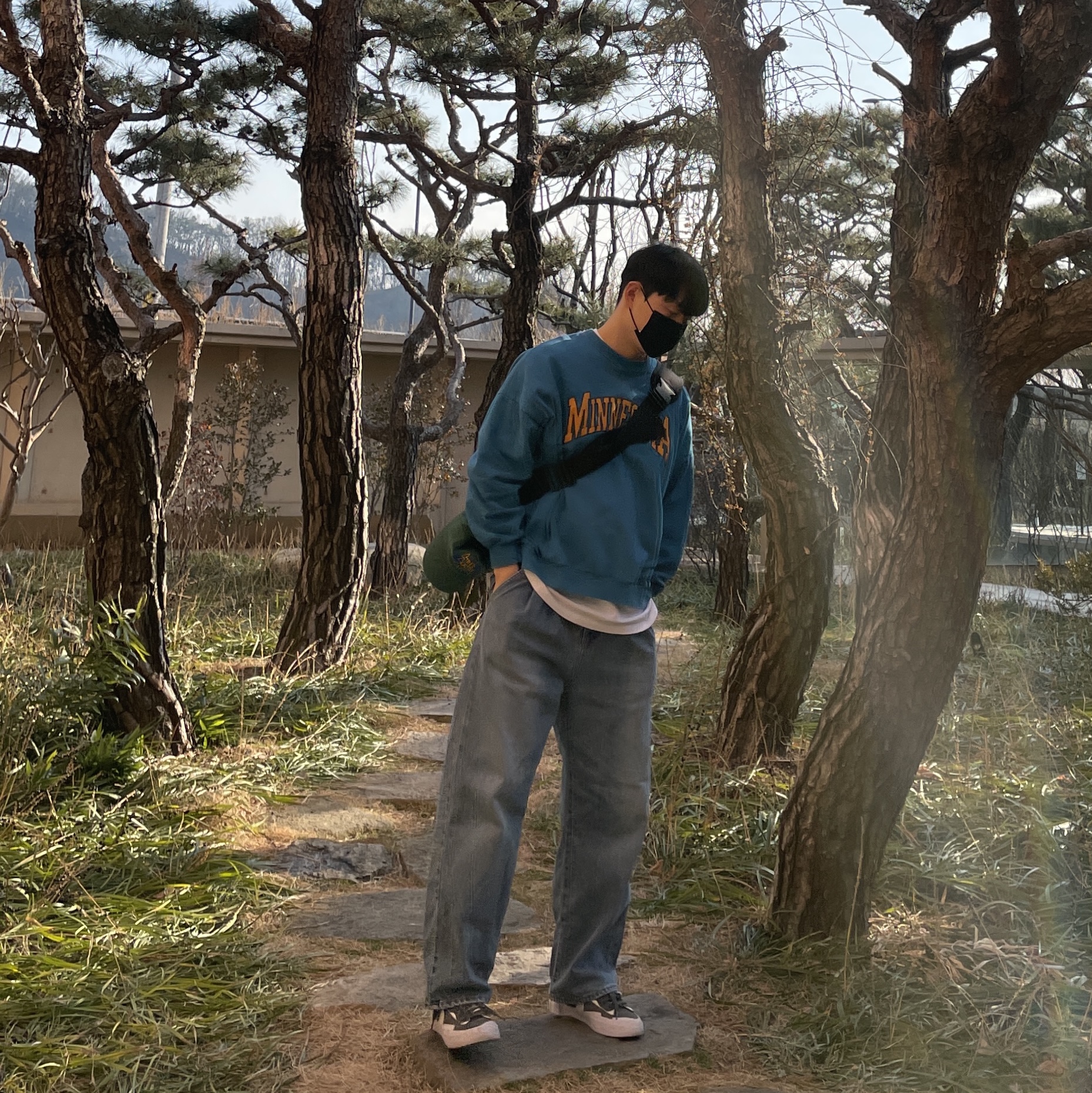 나이키 x 사카이 블레이저 로우 아이언 그레이 착용 스타일 - 3