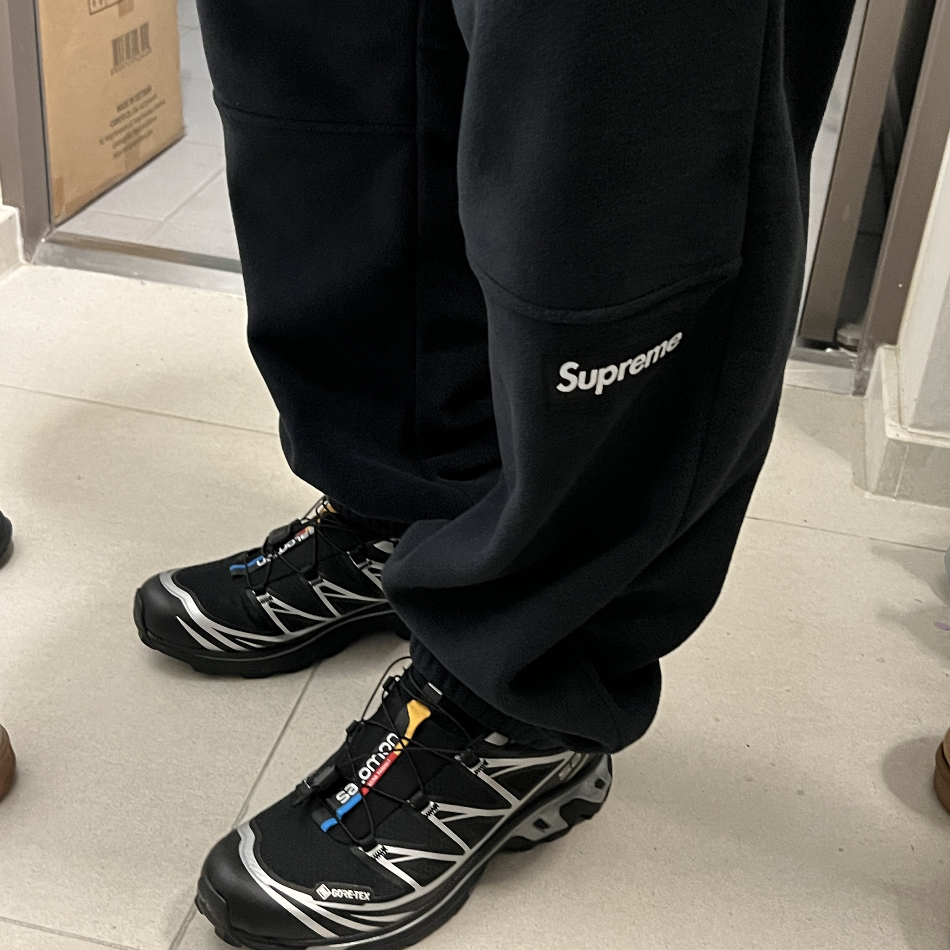 Supreme Polartec Shearling Reversible Pullover Black - 23FW, Supreme Polartec Pants Black - 23FW 착용 스타일 - 2