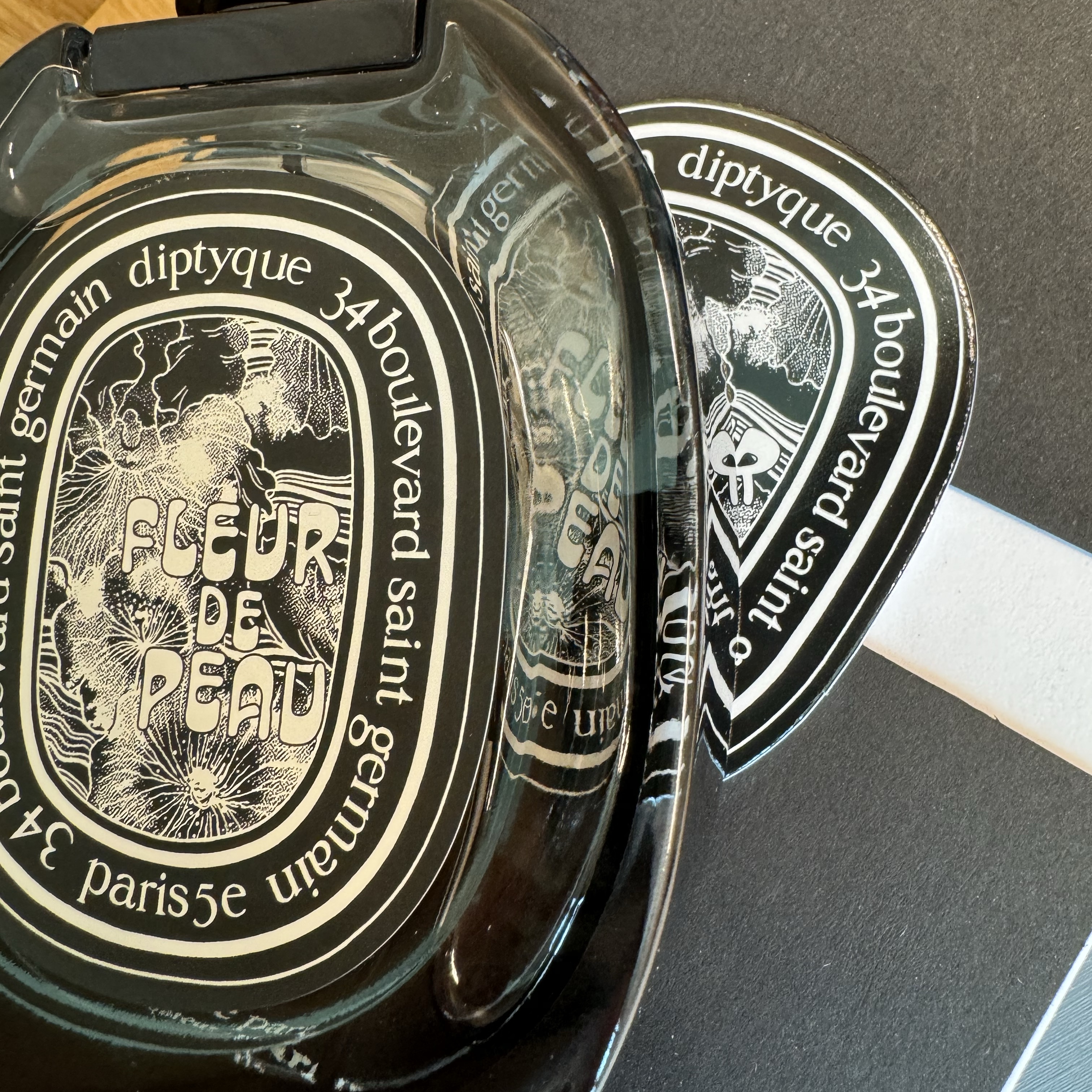 Diptyque Fleur De Peau Eau De Parfum 75ml 착용 스타일