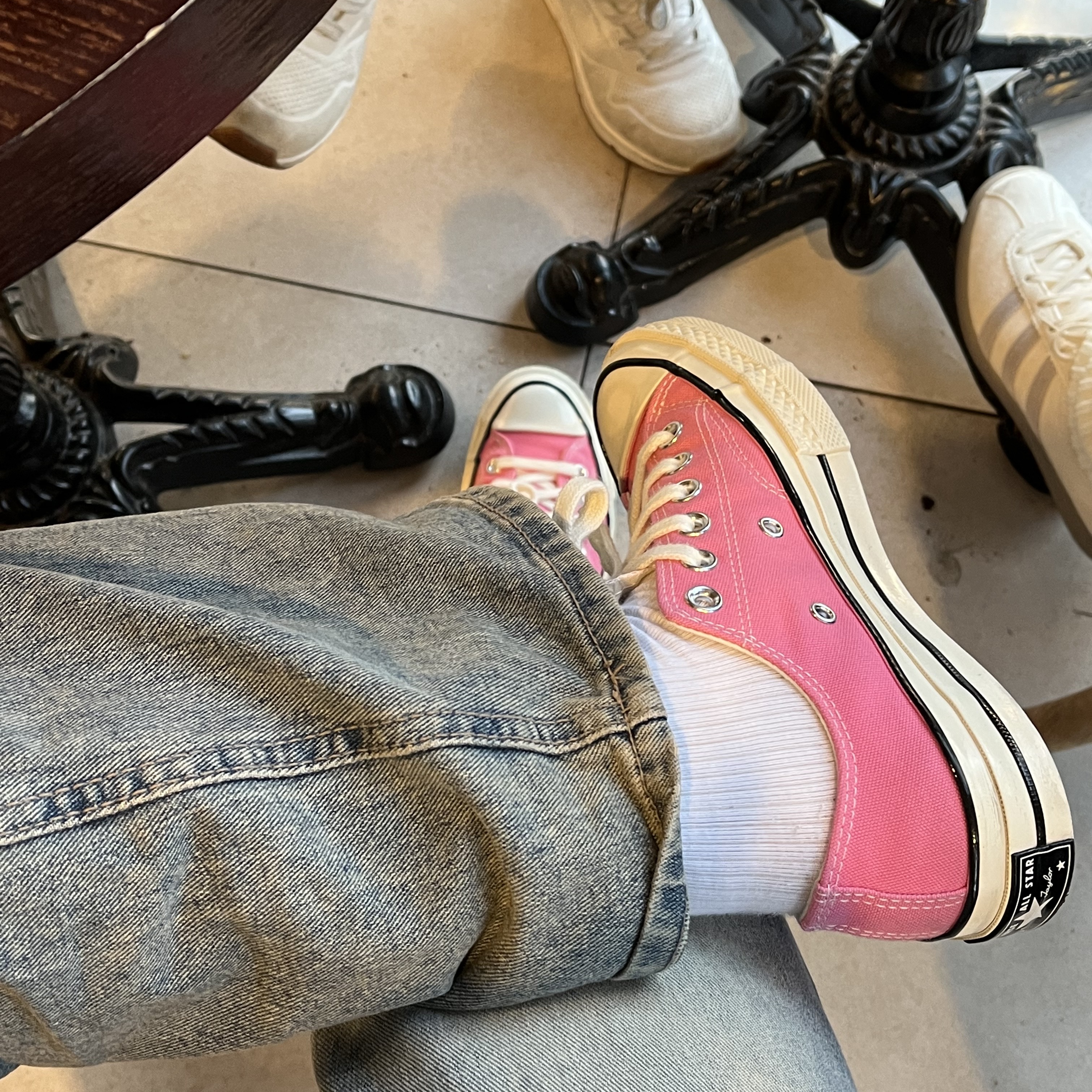 Converse Chuck 70 Ox Vintage Canvas Pink 착용 스타일 - 4