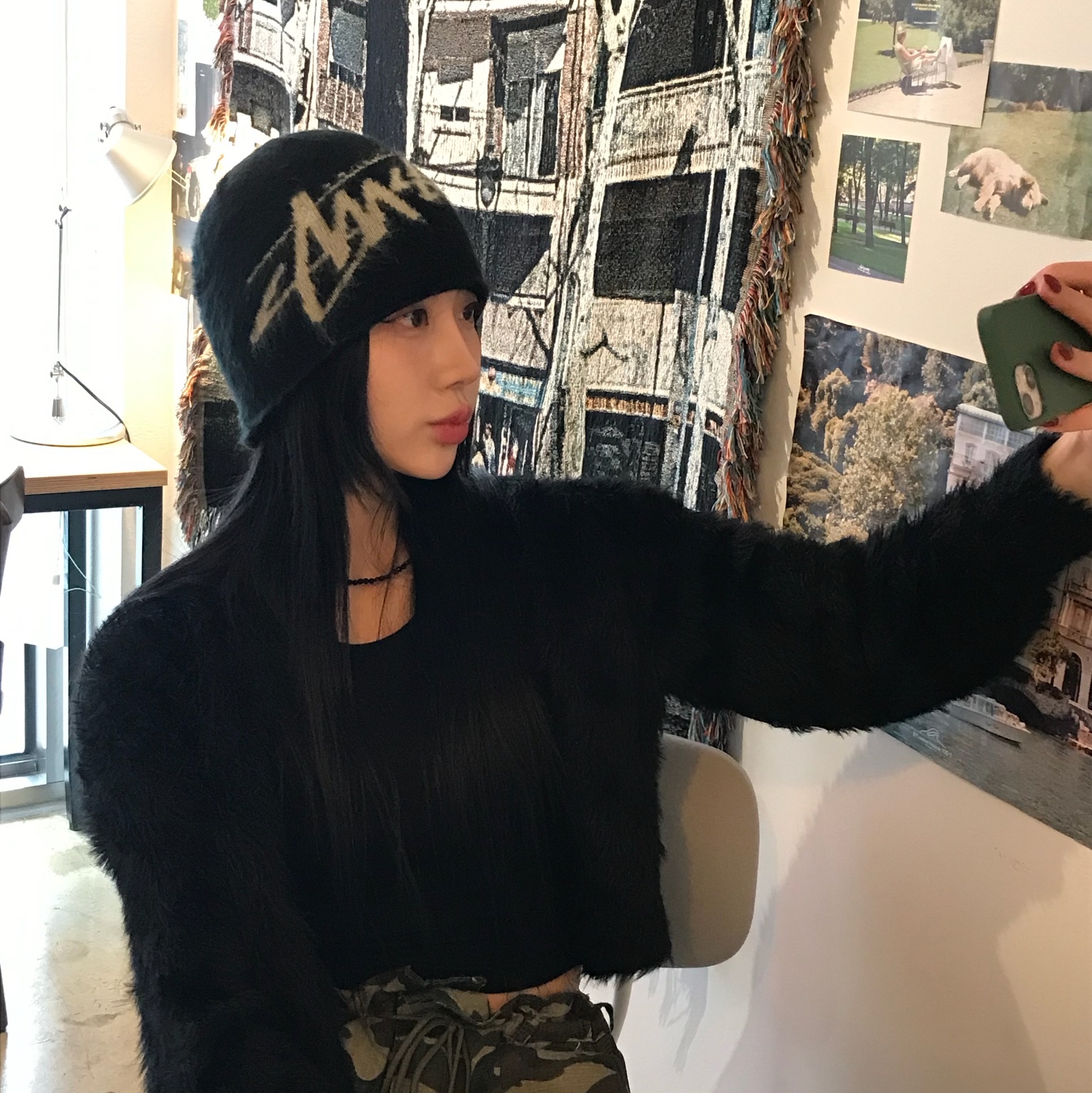 Stussy Brushed Out Stock Skullcap Beanie Black 착용 스타일 - 2
