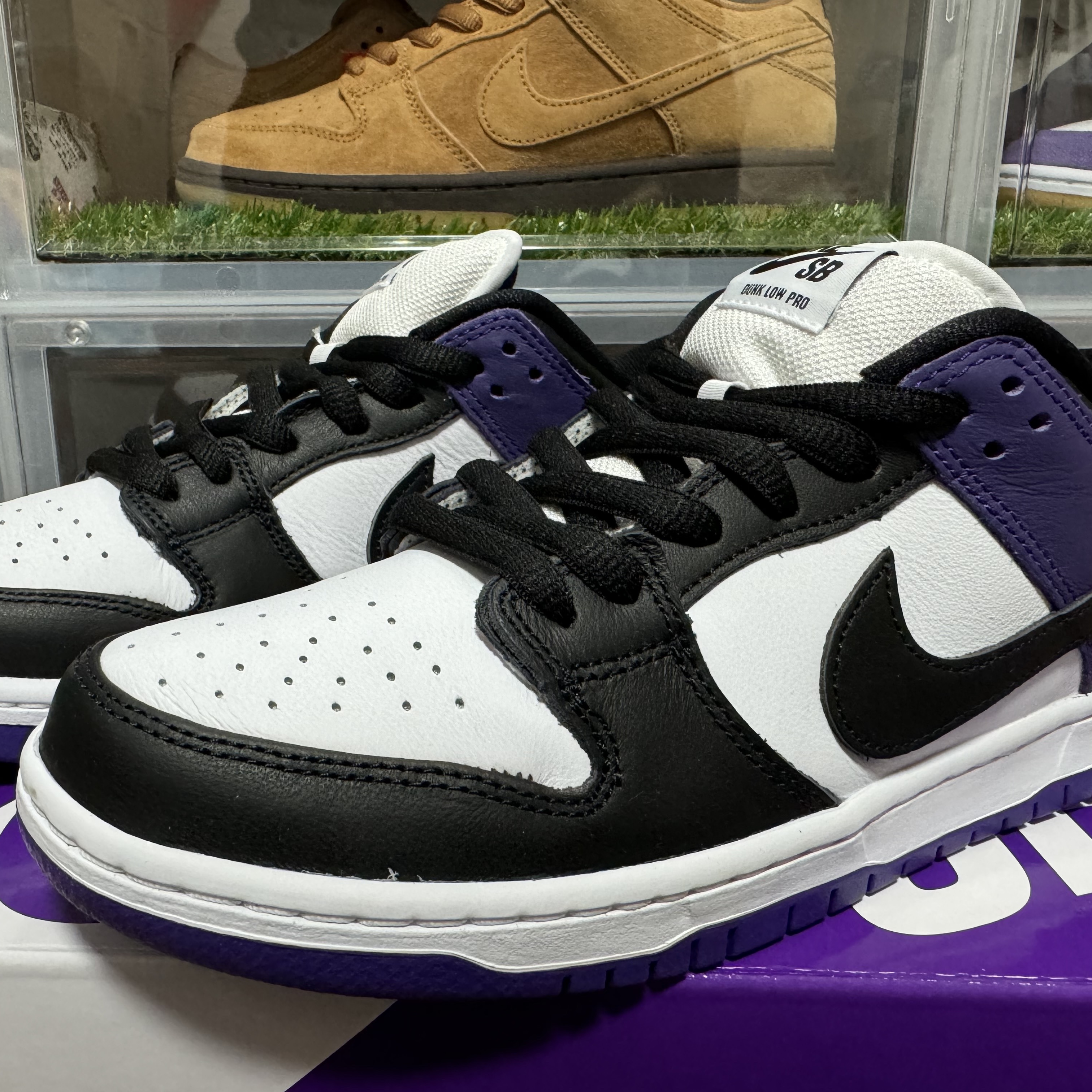 Nike SB Dunk Low Pro Court Purple 착용 스타일