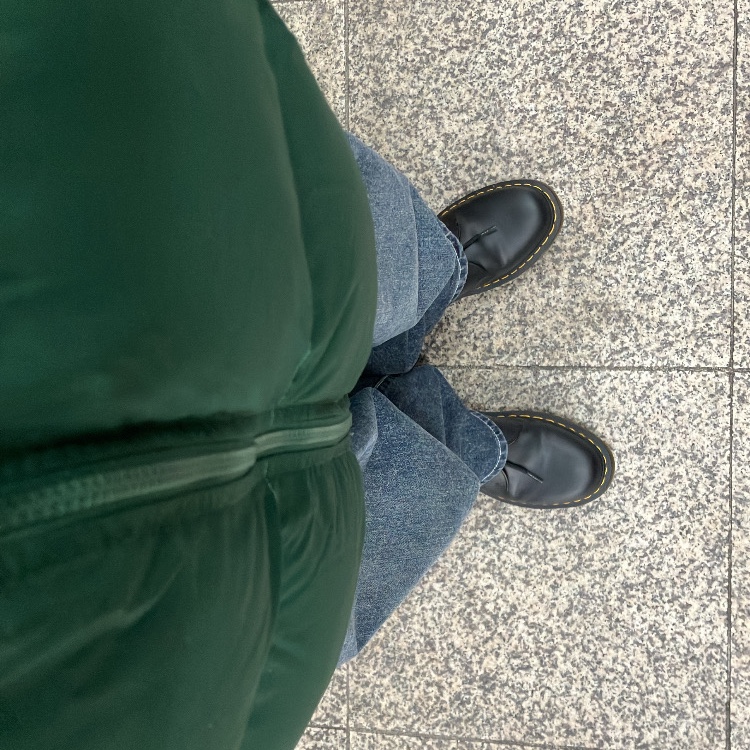 Dr. Martens 1461 Smooth Black 착용 스타일 - 1