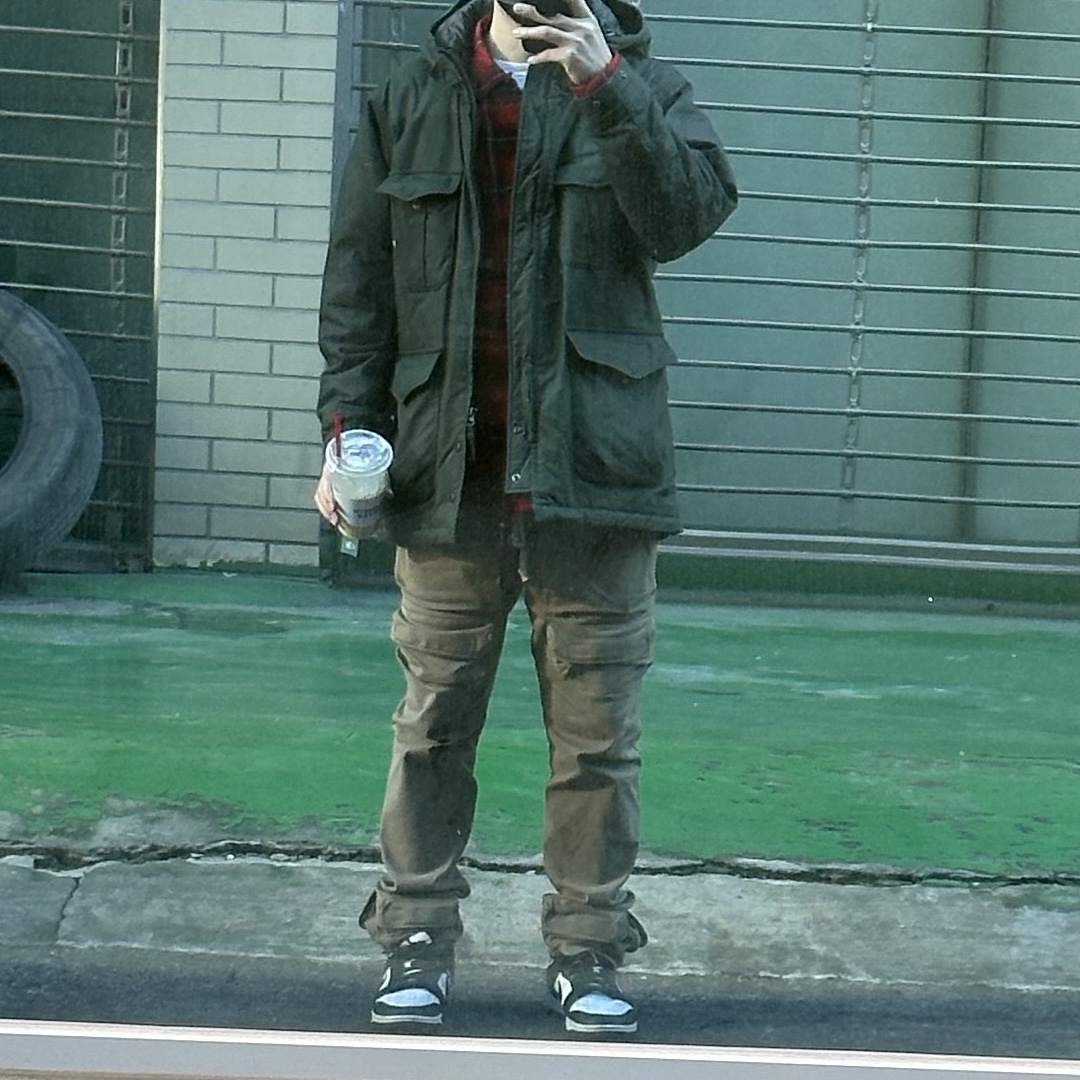 Uniqlo x Engineered Garments Pufftech Utility Jacket Olive - KR, Human Made Crazy Check L/S Shirt Red 착용 스타일 - 1