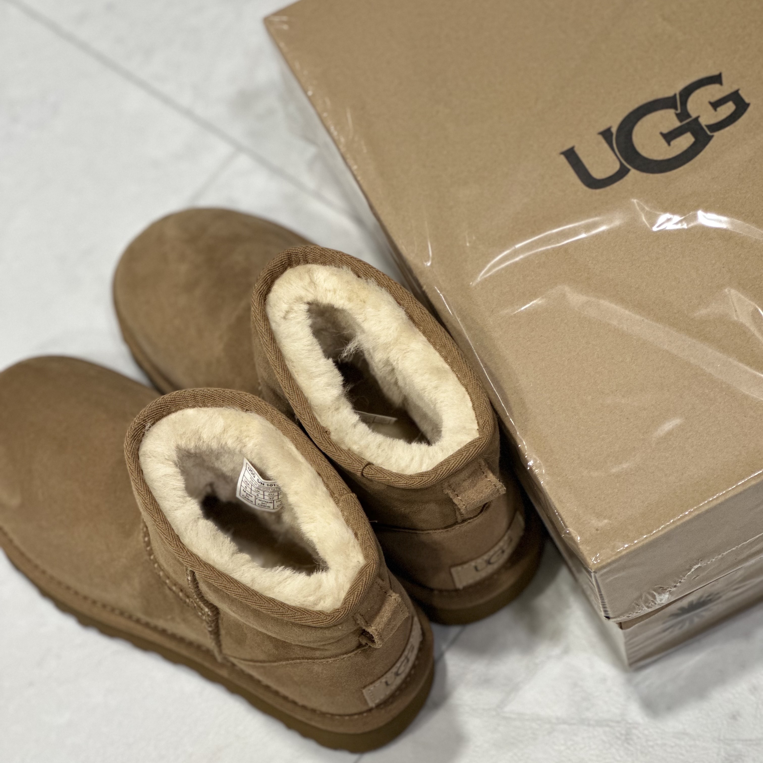 (W) UGG Classic Mini II Boots Chestnut 착용 스타일