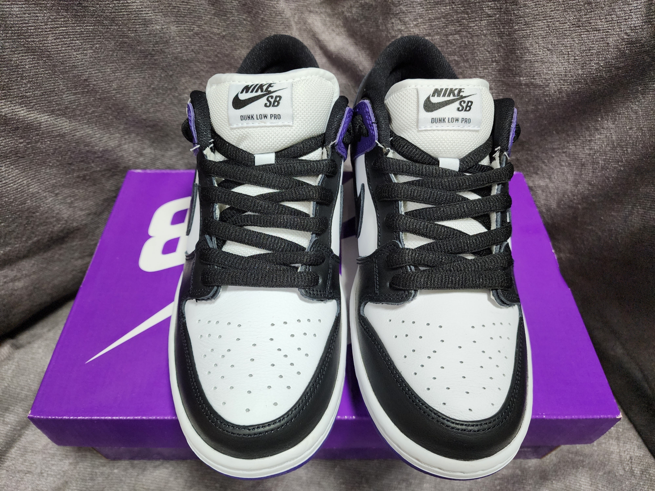 Nike SB Dunk Low Pro Court Purple 착용 스타일 - 3