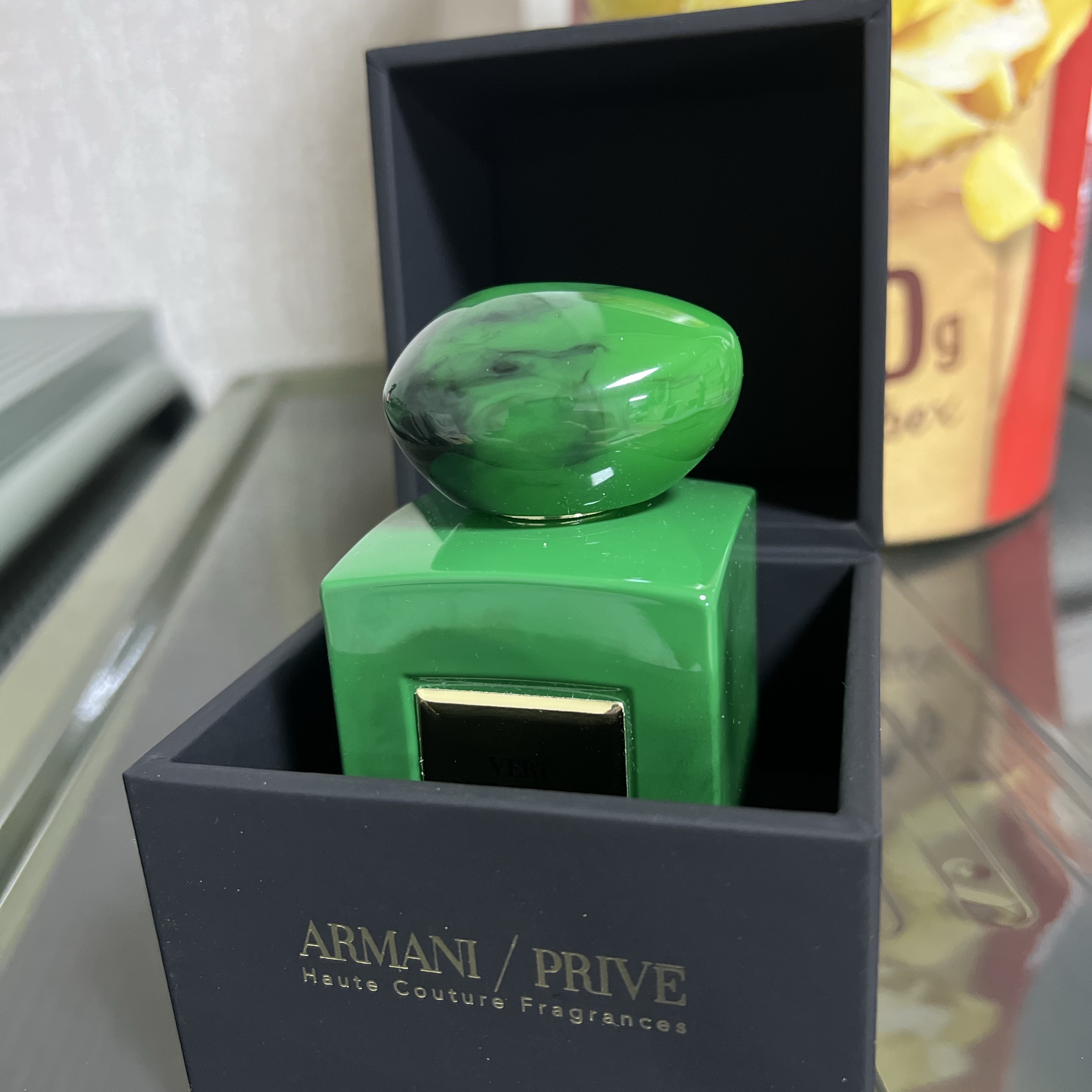 Giorgio Armani Beauty Prive Vert Malachite Eau De Parfum 100ml 착용 스타일