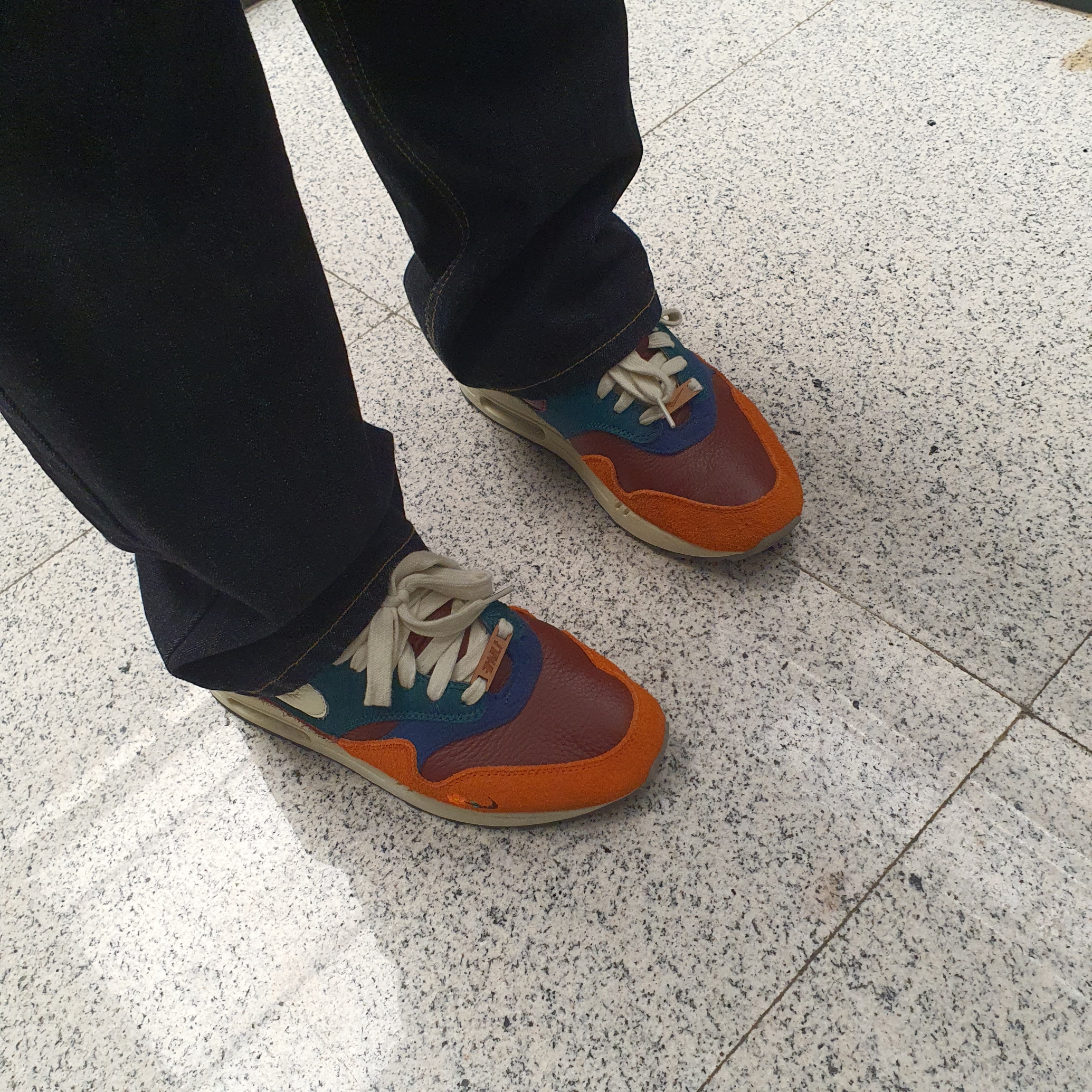 Nike x Kasina Air Max 1 SP Won-Ang Orange 착용 스타일