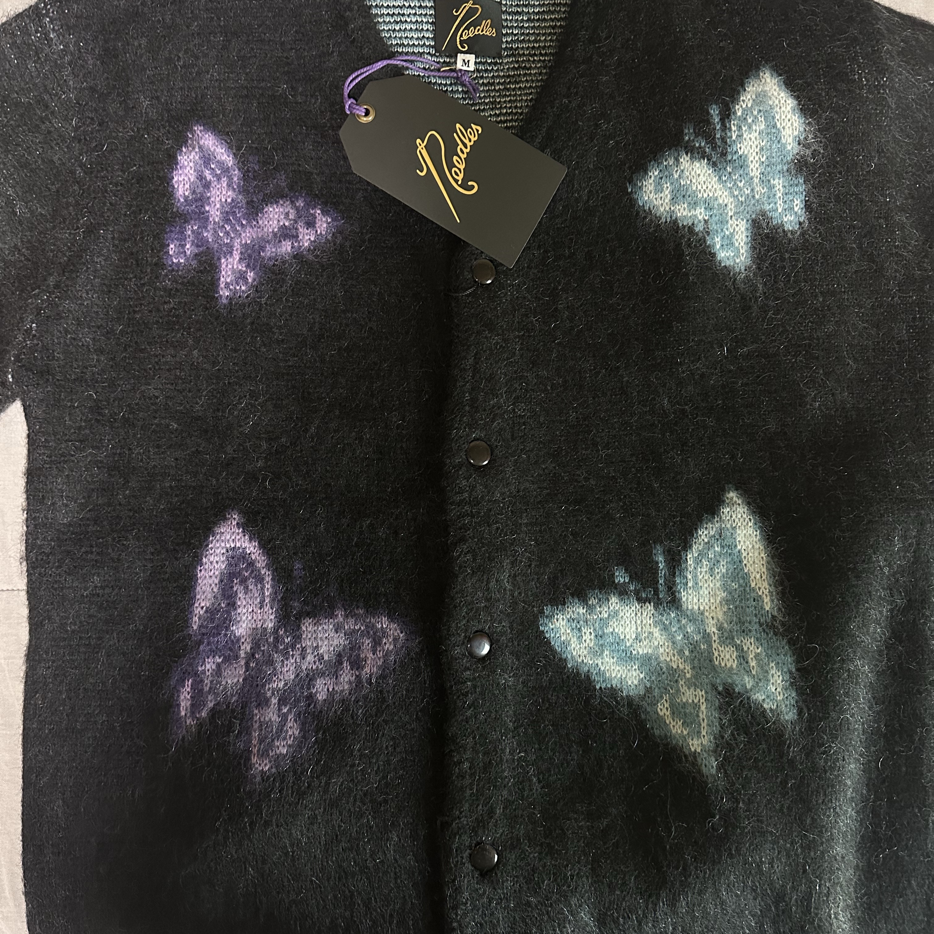 Needles x Studious Mohair Papillon Cardigan Black 착용 스타일