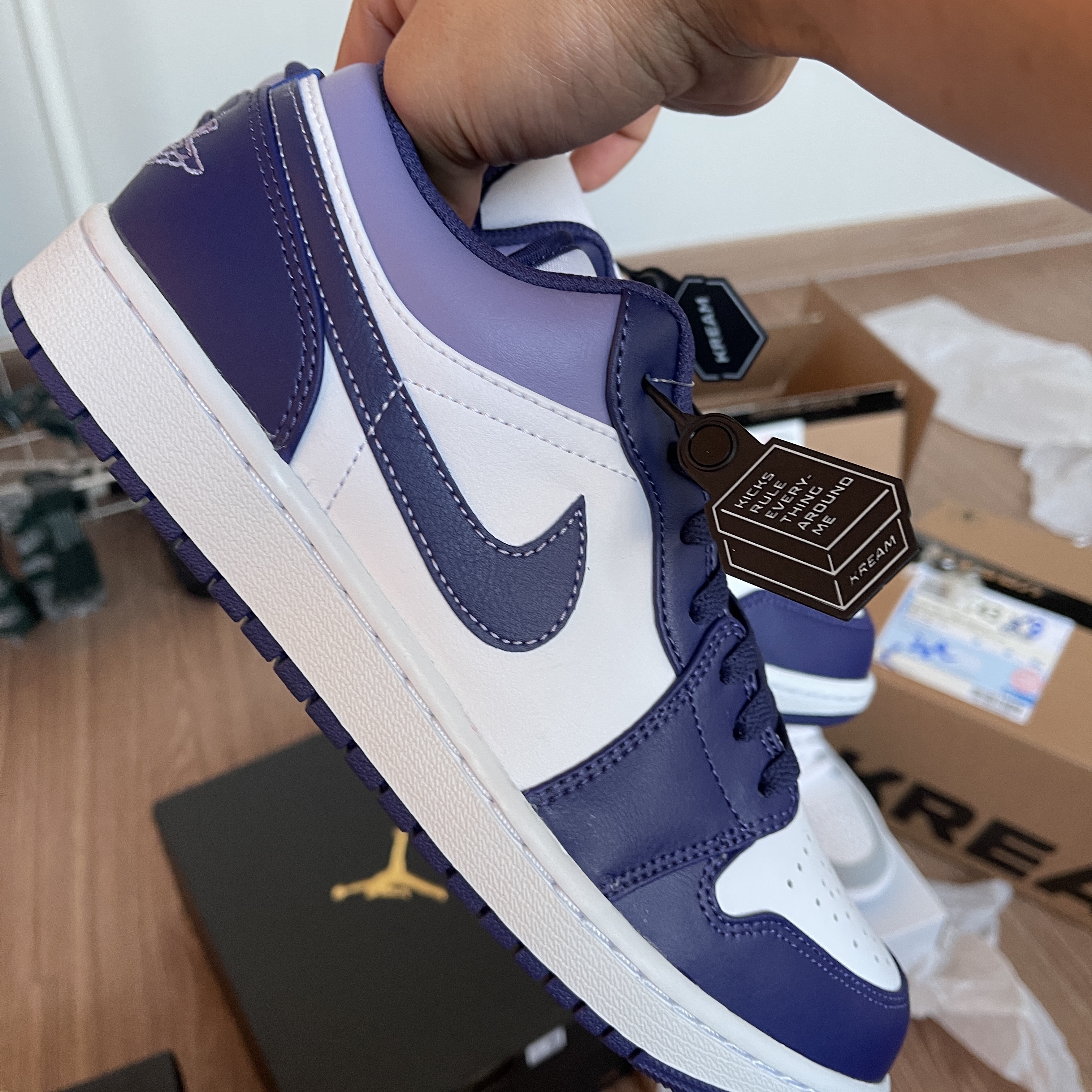 Jordan 1 Low Sky J Purple White 착용 스타일