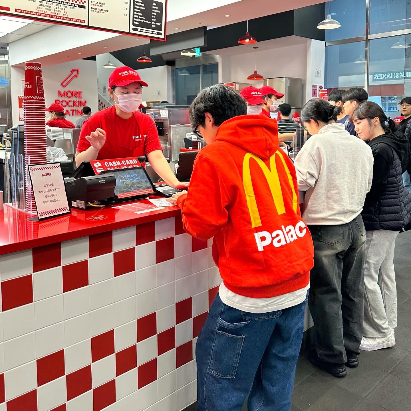 Palace x McDonald's Logo Hood Red - 23FW 착용 스타일 - 2