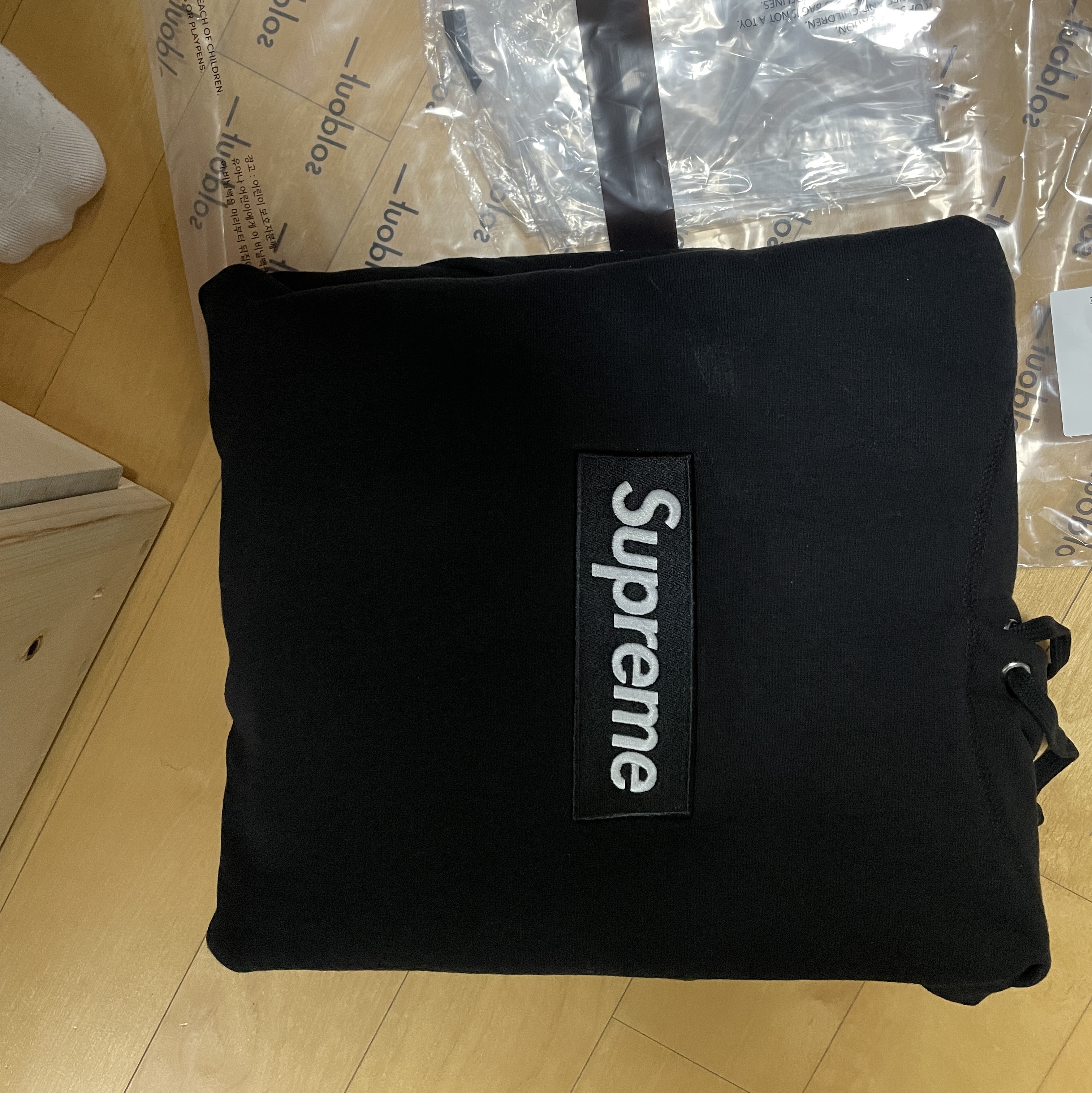 Supreme Box Logo Hooded Sweatshirt Black - 23FW 착용 스타일