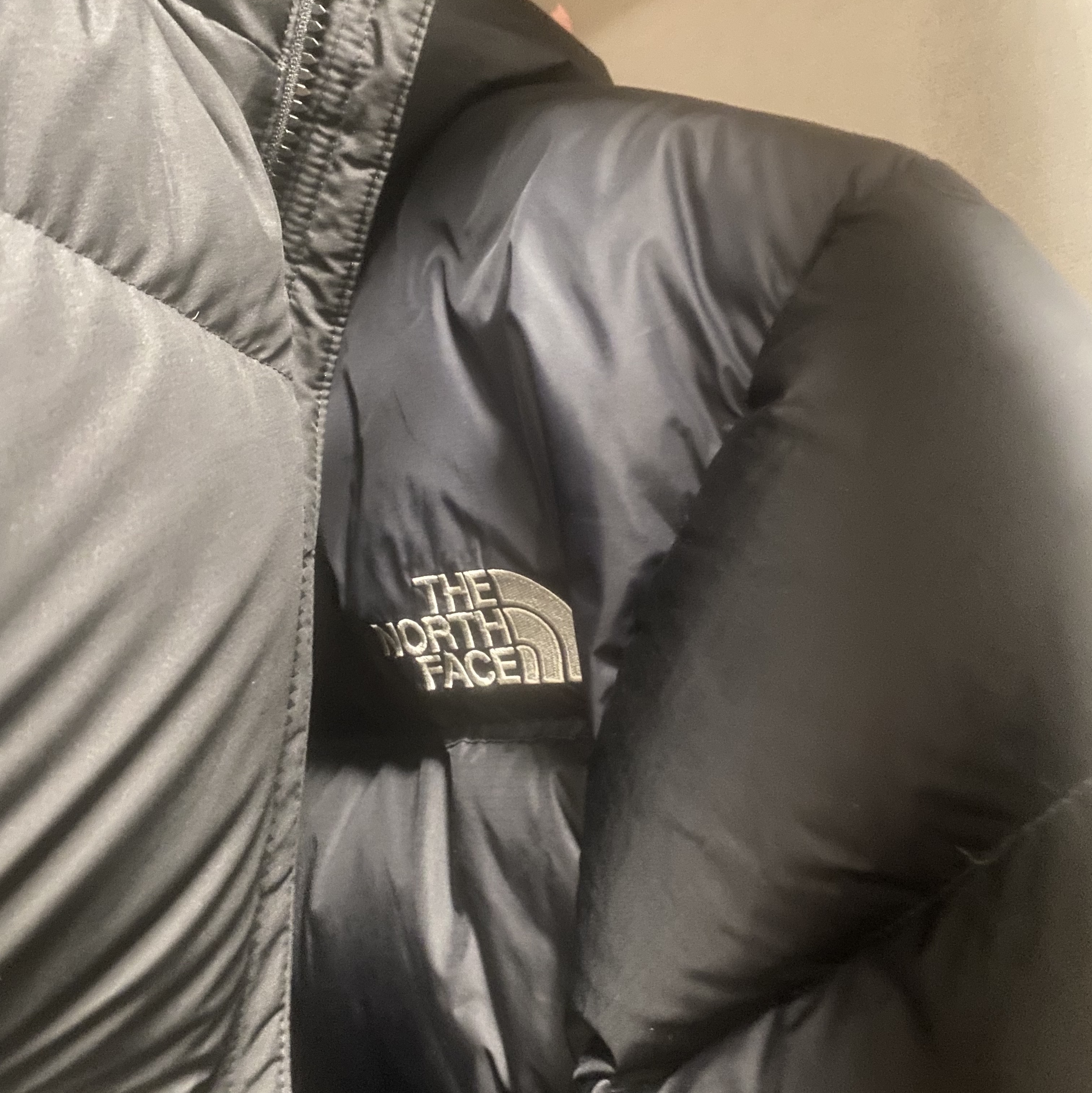 The North Face 1996 Eco Nuptse Jacket Black 착용 스타일