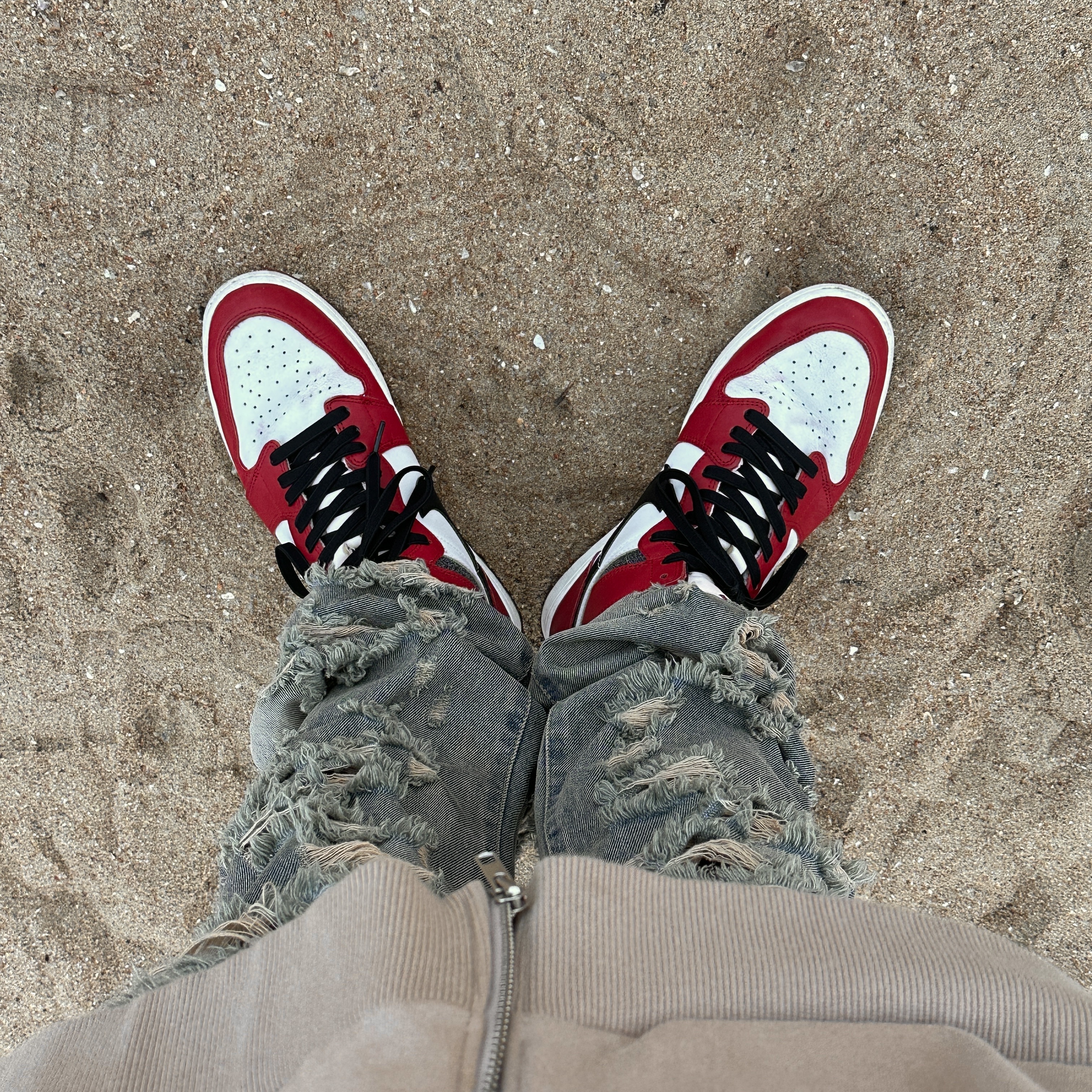 Jordan 1 Retro High OG Chicago 2022 착용 스타일 - 3