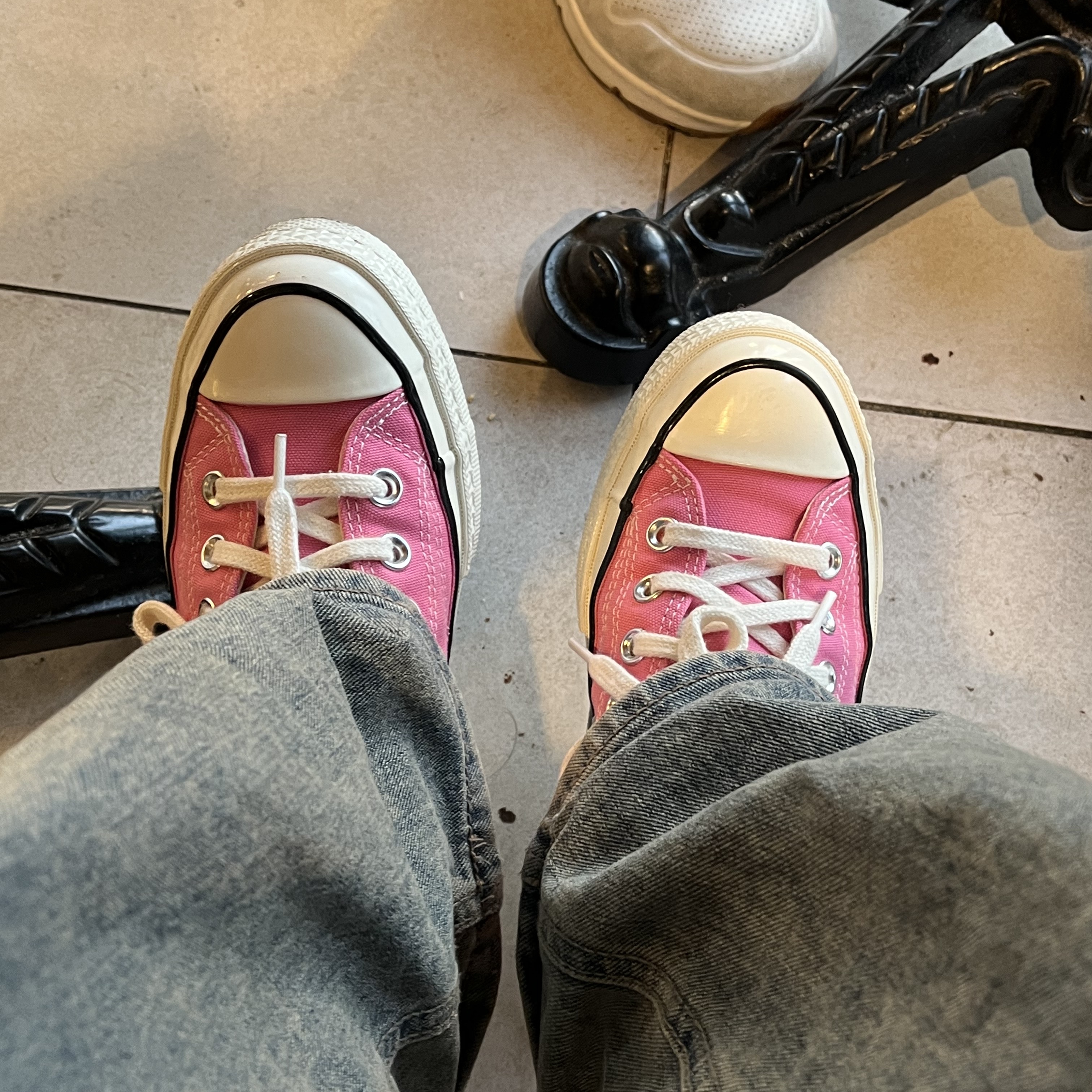 Converse Chuck 70 Ox Vintage Canvas Pink 착용 스타일 - 3
