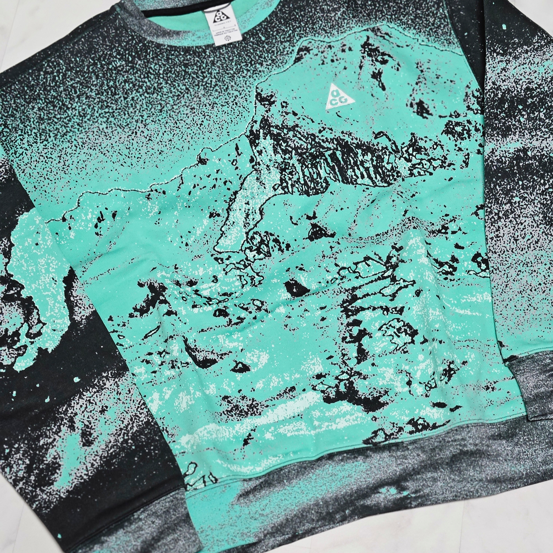 Nike ACG Therma Fit Crew Fleece AOP Sweatshirt Light Menta - Asia 착용 스타일 - 9
