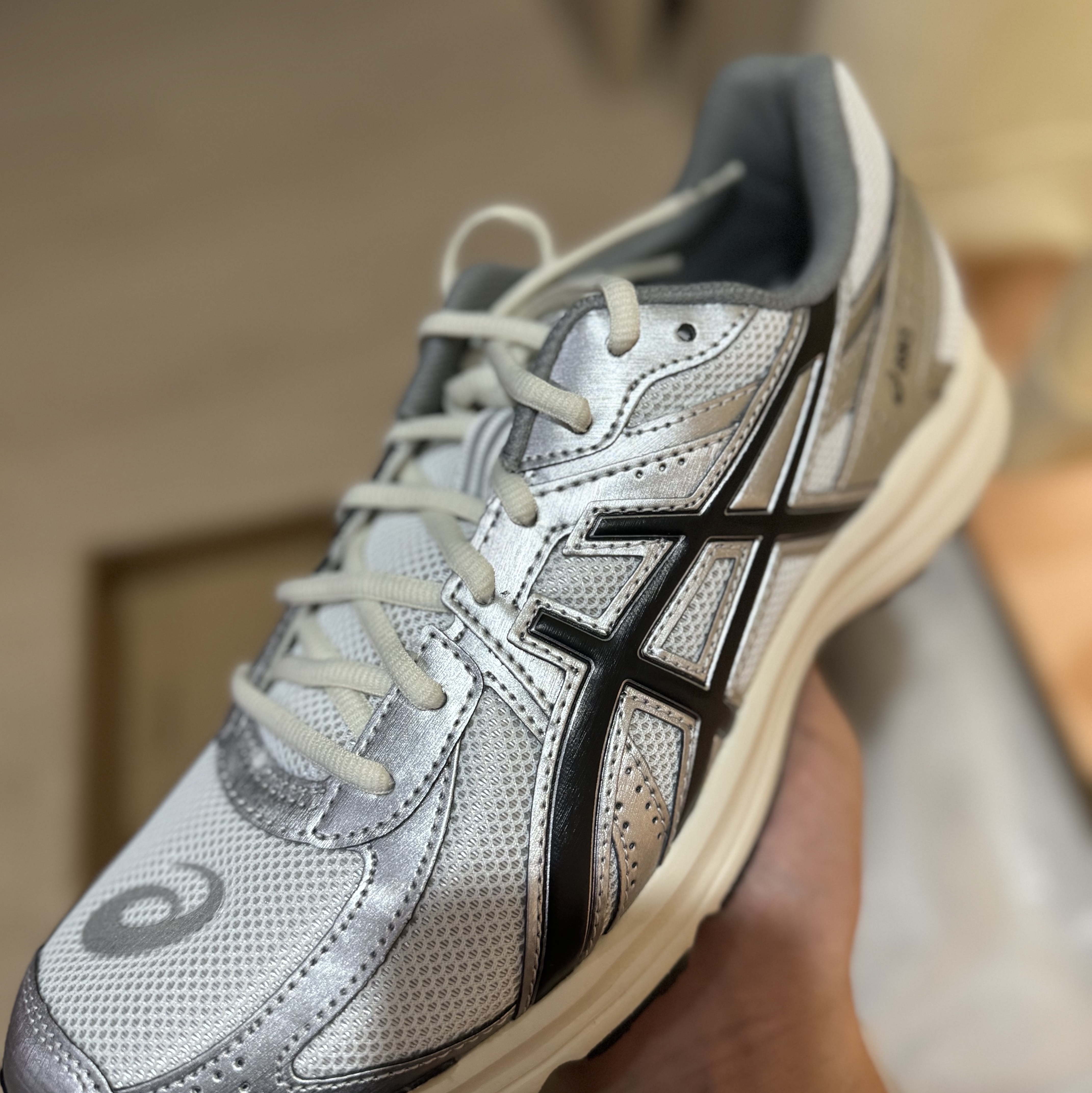 Asics Jog 100 S White Black - 2E Wide 착용 스타일