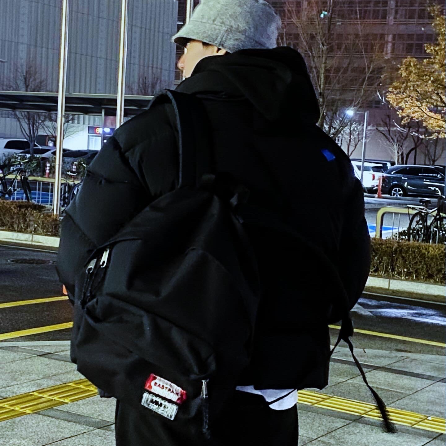 Zara x Ader Error Puffer Jacket Black 착용 스타일 - 2