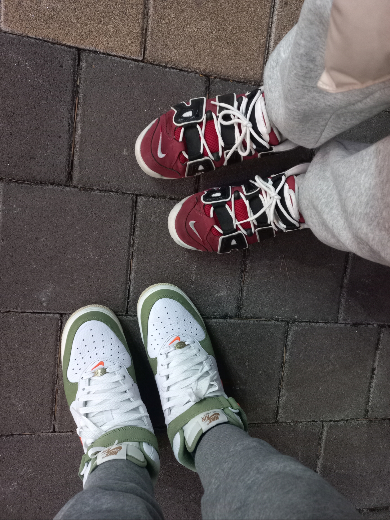 Nike Air Force 1 Mid '07 QS Olive Green and Total Orange, Nike Air More Uptempo 96 Bulls 2021 착용 스타일